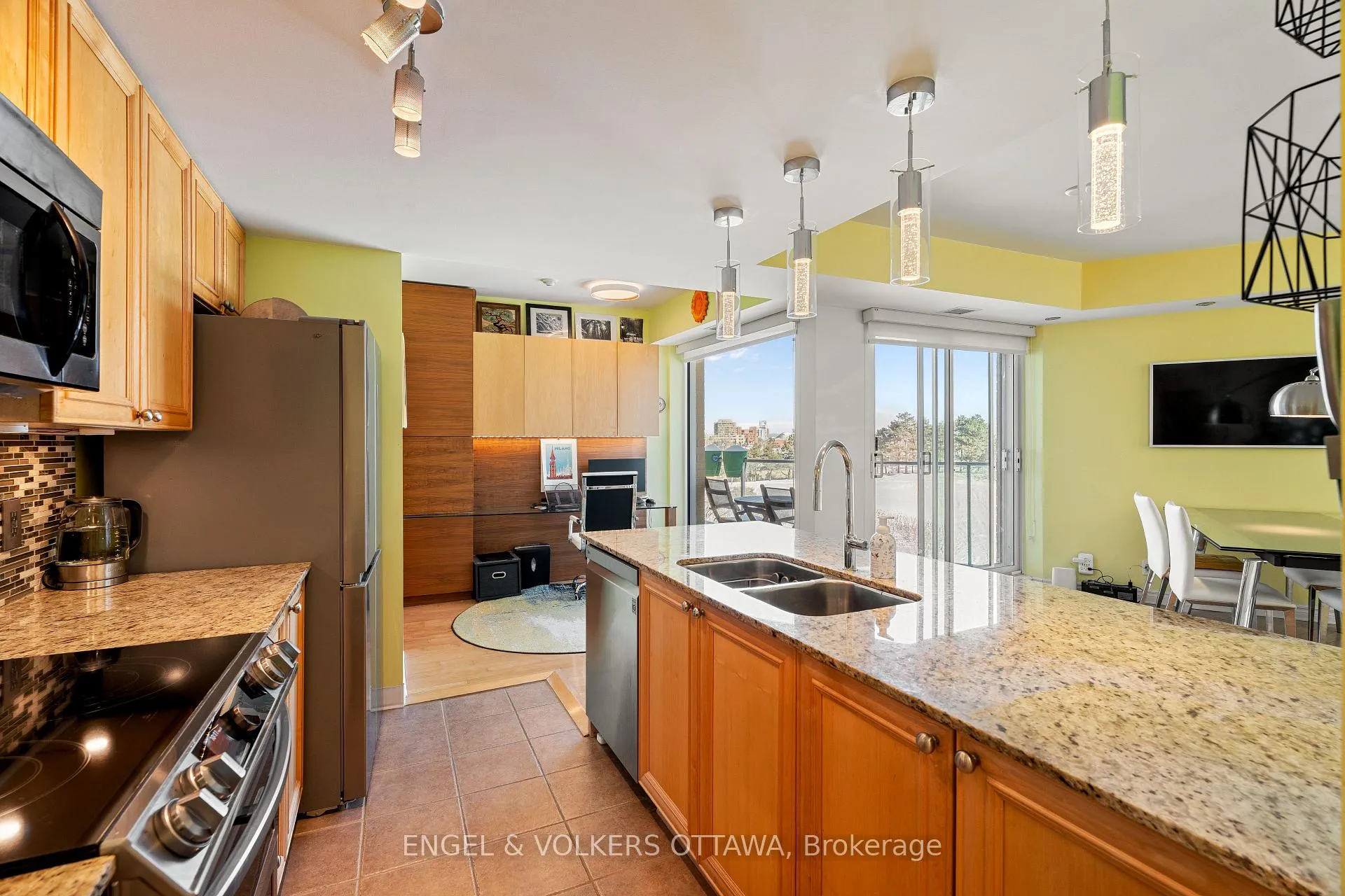 Photo 14 of Unit 405, 200 Lett Street, Ottawa, West Centre Town — HOMEH