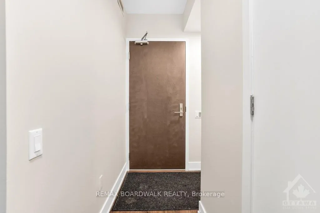 Photo 4 of Unit 409, 411 Mackay Street, Ottawa, Lindenlea — HOMEH