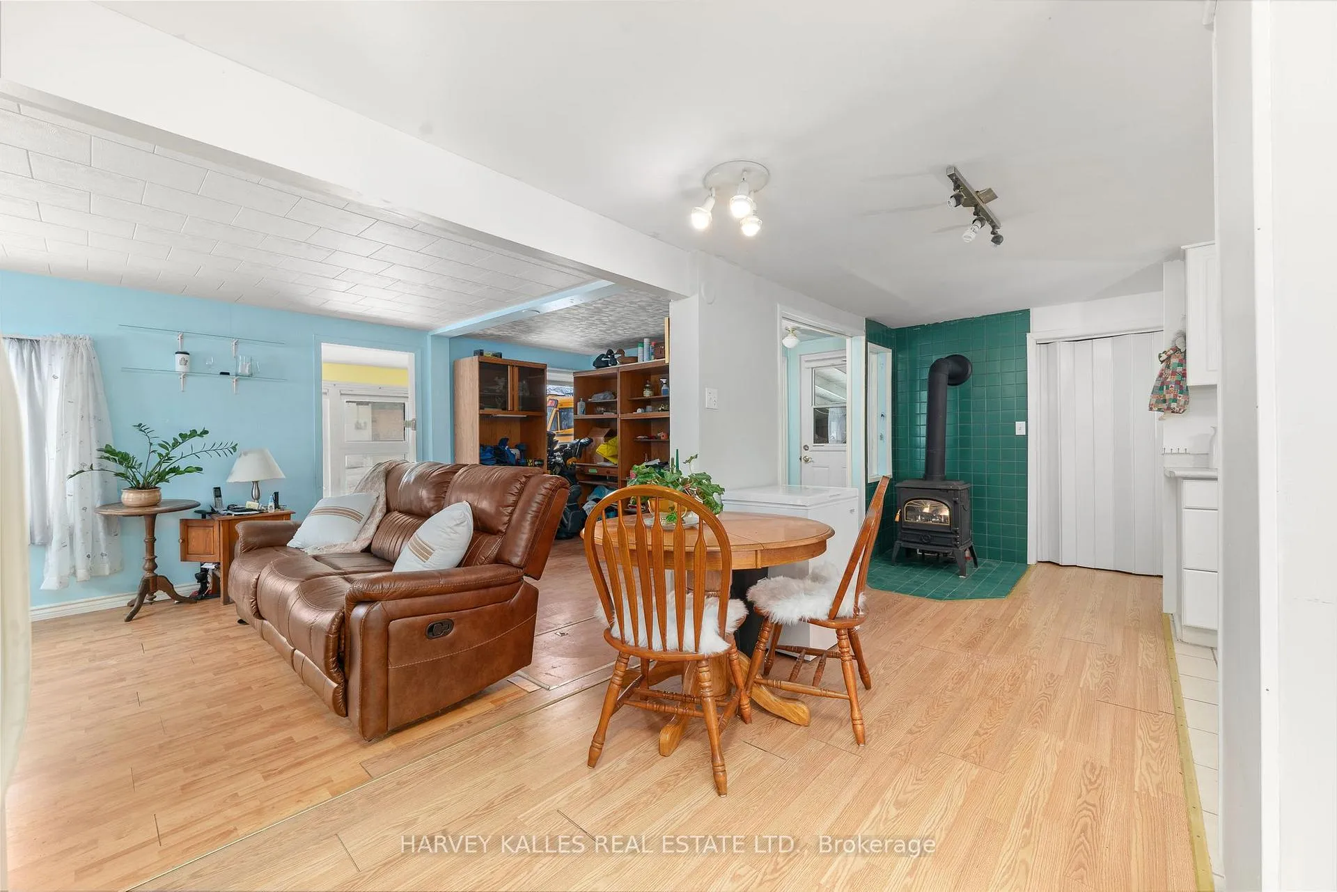 Photo 11 of 30 Maitland Street, Prince Edward County, Picton Ward — HOMEH