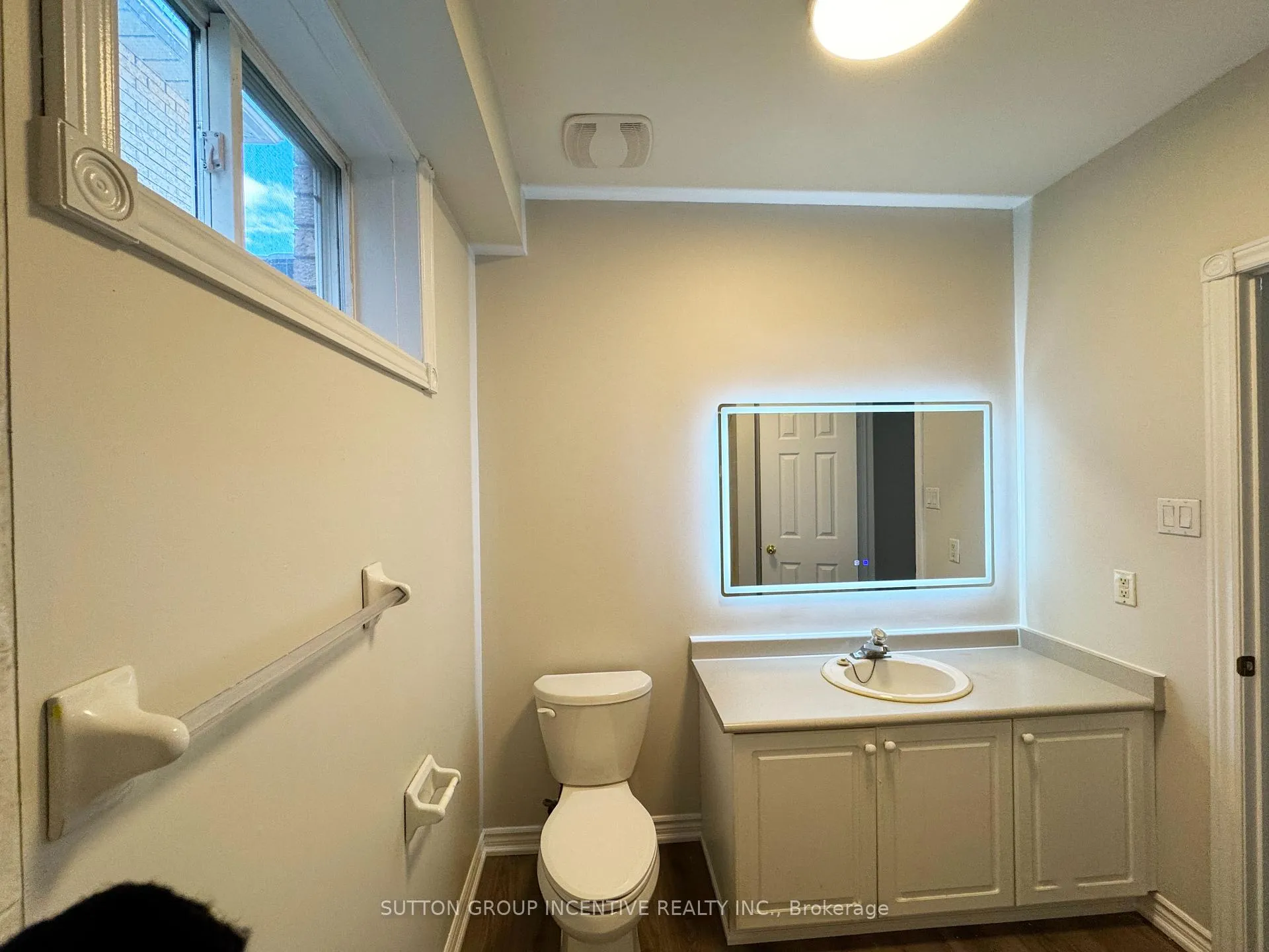 Photo 26 of 18 Forest Dale Drive, Barrie, Little Lake — HOMEH
