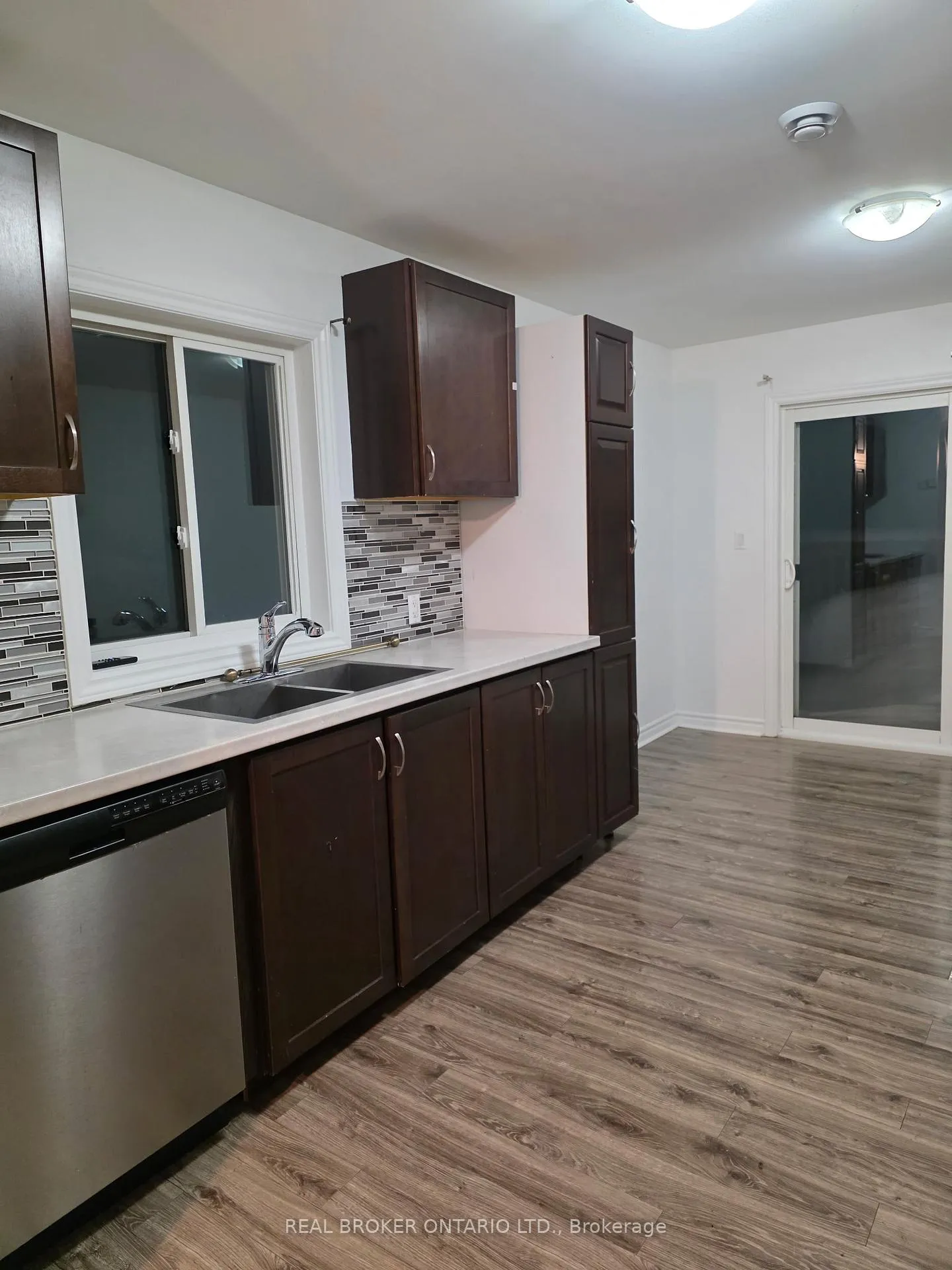 Photo 2 of Unit Main, 175 Peel Street, Barrie, Wellington — HOMEH
