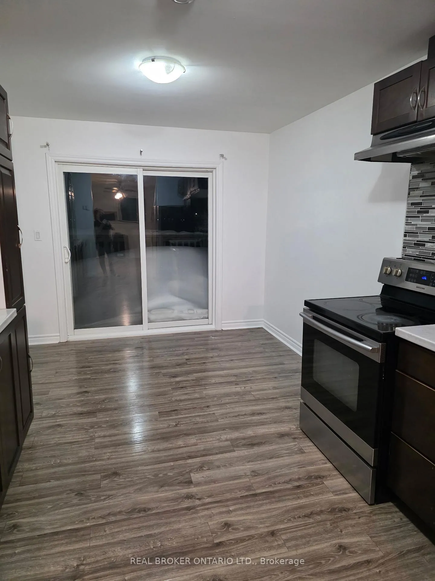 Photo 3 of Unit Main, 175 Peel Street, Barrie, Wellington — HOMEH