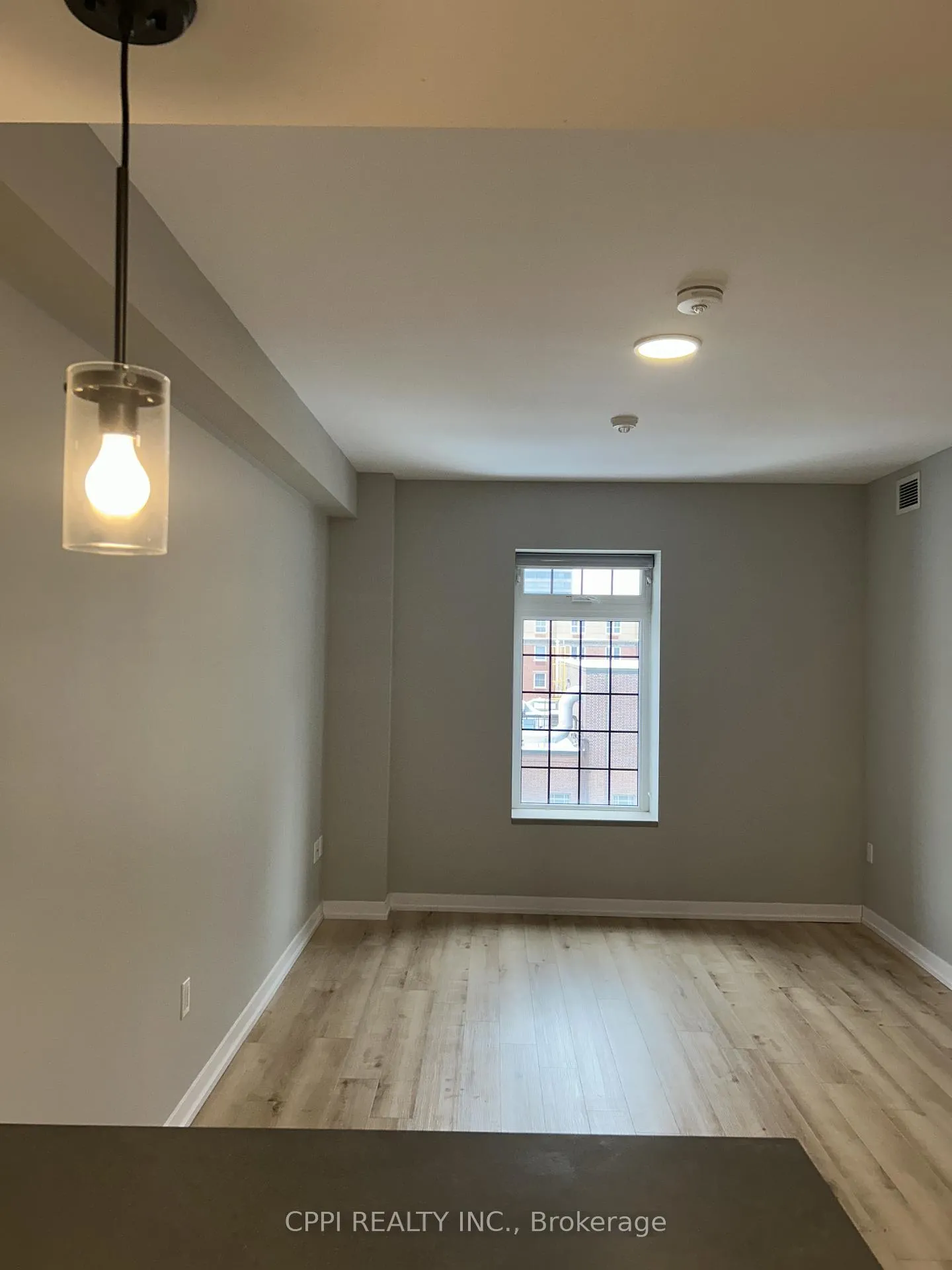 Photo 4 of Unit 506, 70 King Street E, Oshawa, Central — HOMEH