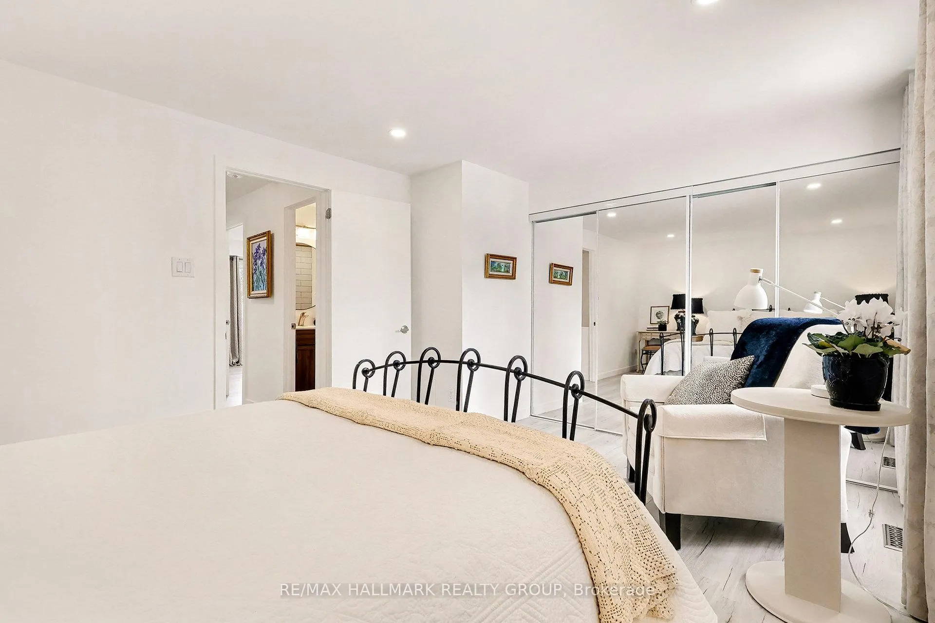 Photo 22 of 6861 Bilberry Drive, Ottawa, Convent Glen North — HOMEH