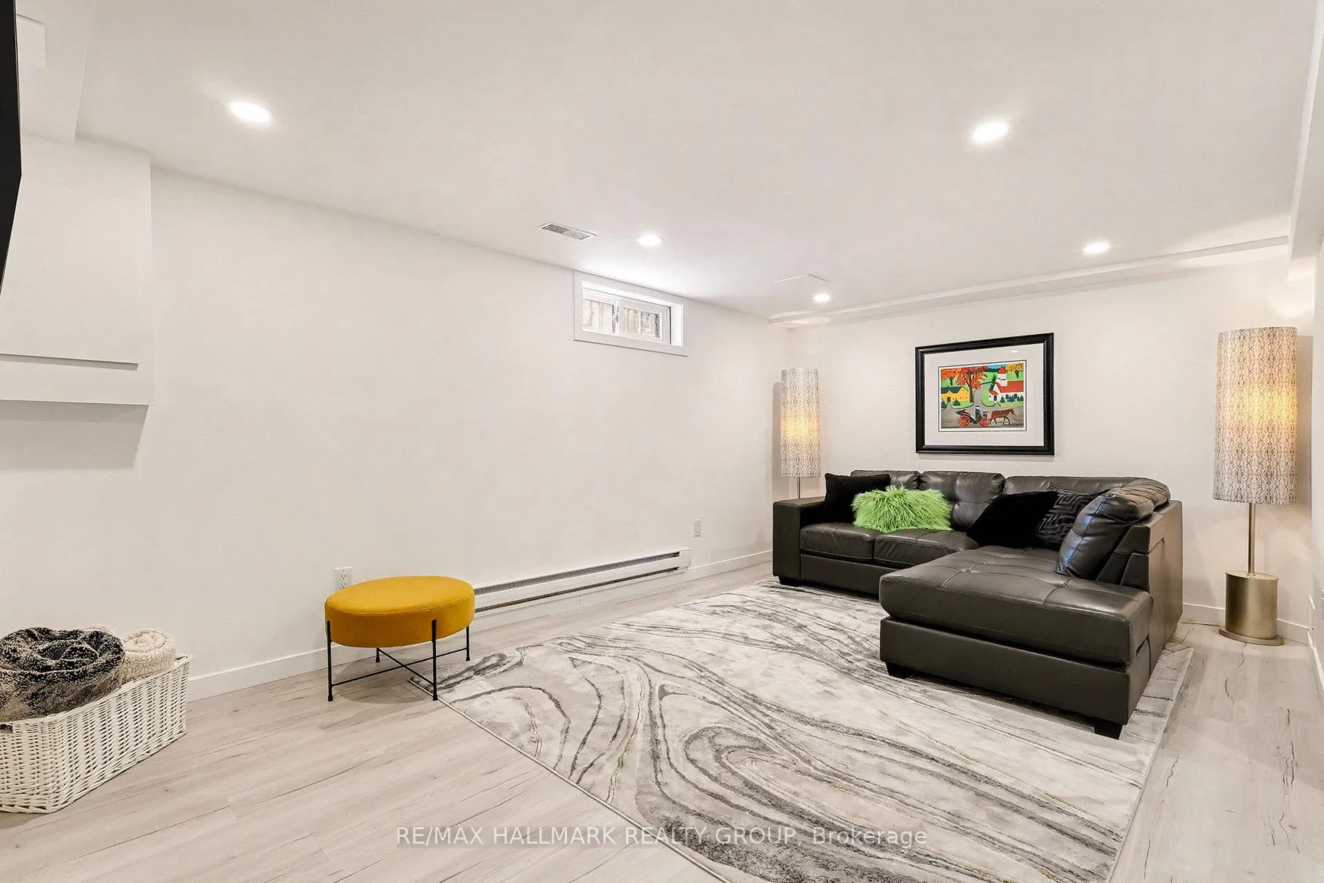 Photo 25 of 6861 Bilberry Drive, Ottawa, Convent Glen North — HOMEH