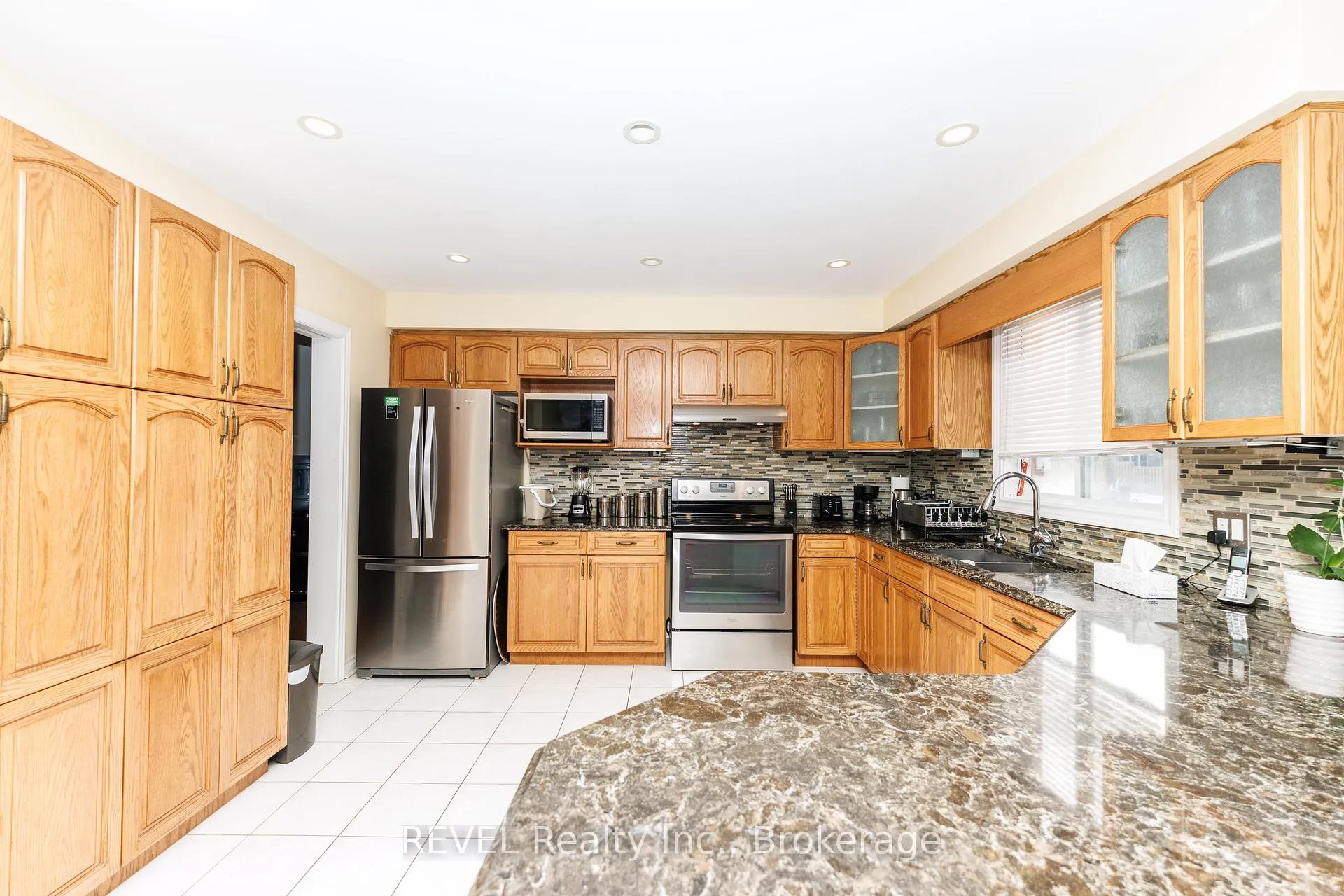 Photo 8 of Unit main, 16 Chessington Street, St. Catharines, Grapeview — HOMEH