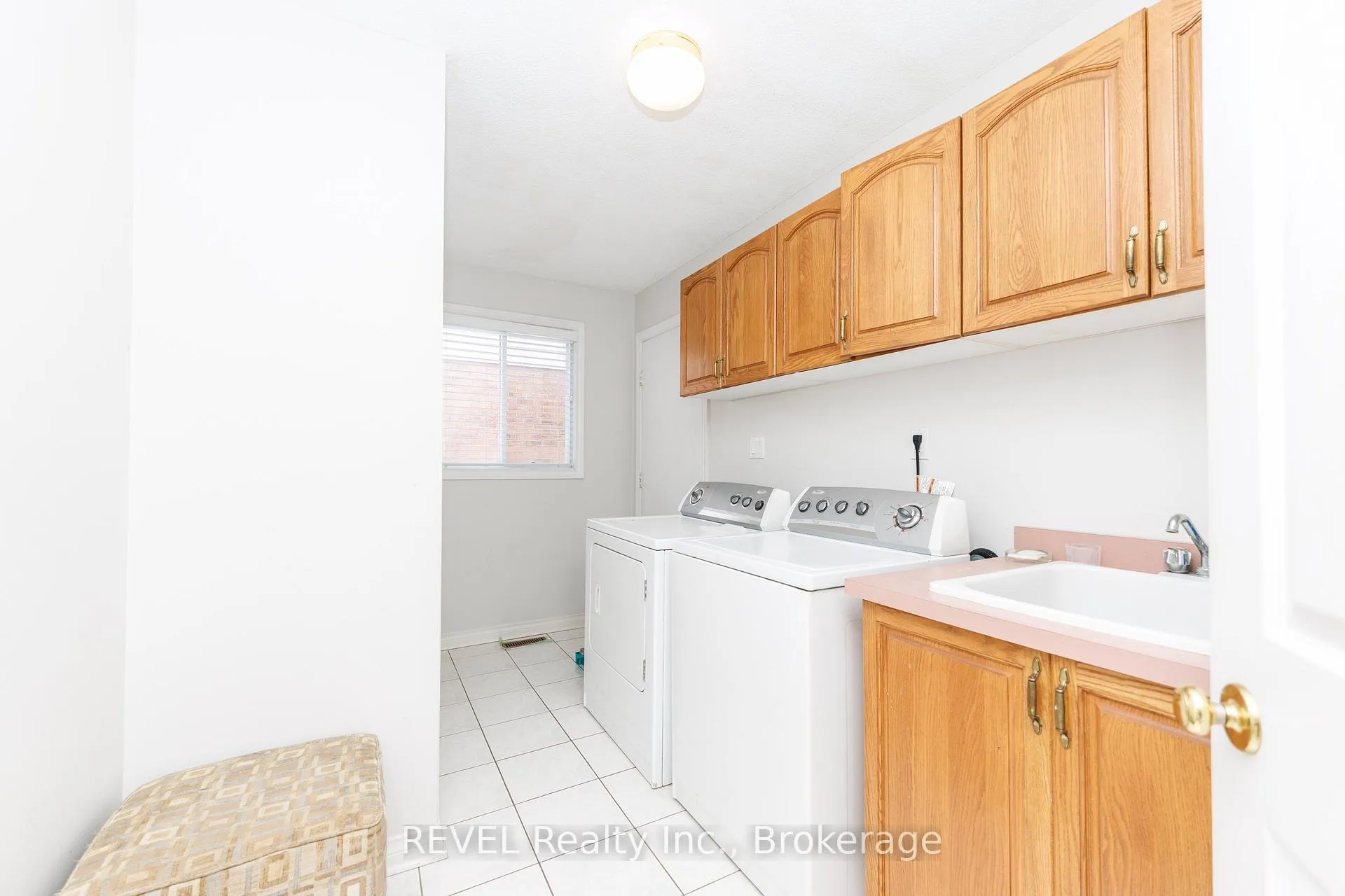 Photo 15 of Unit main, 16 Chessington Street, St. Catharines, Grapeview — HOMEH