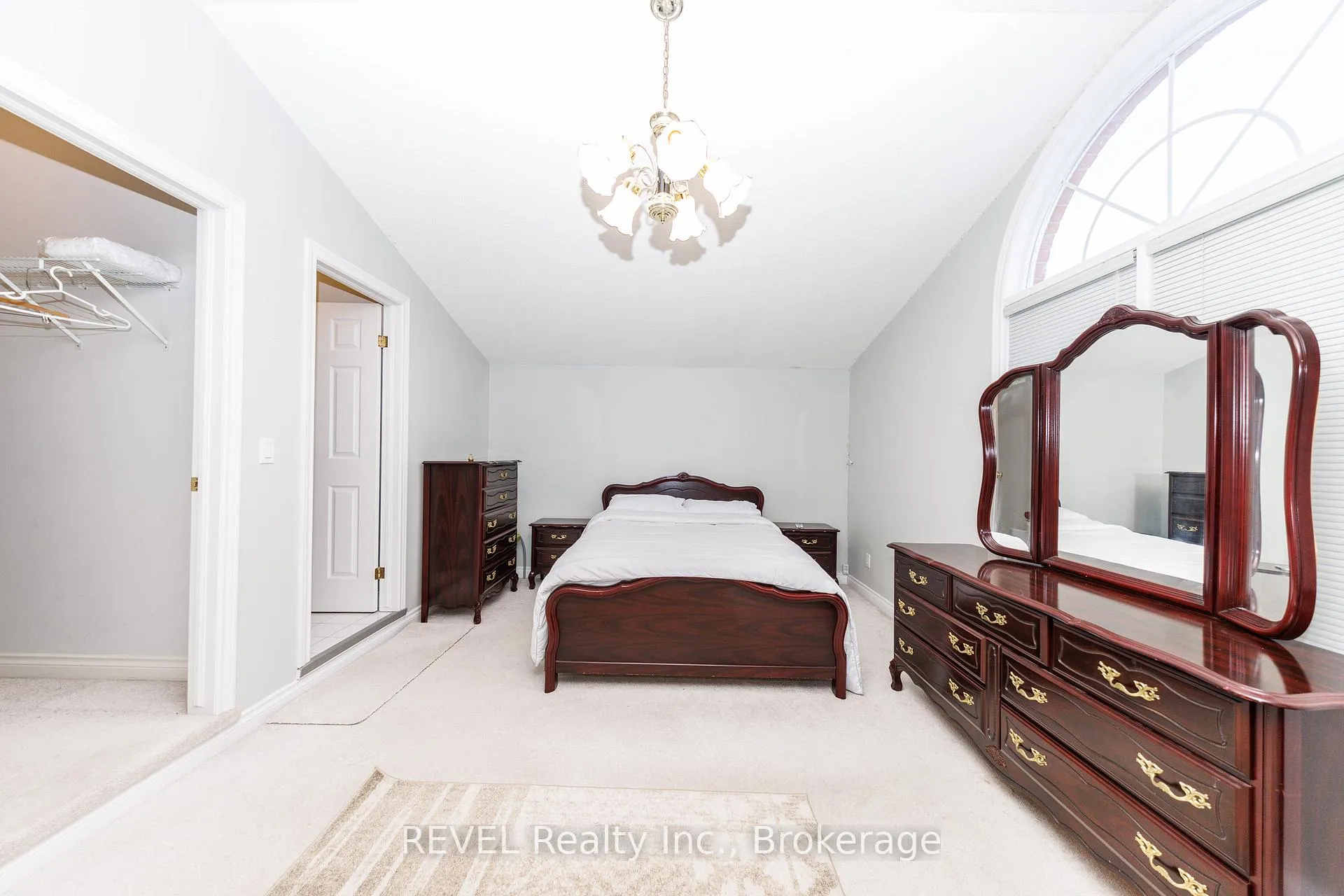 Photo 17 of Unit main, 16 Chessington Street, St. Catharines, Grapeview — HOMEH