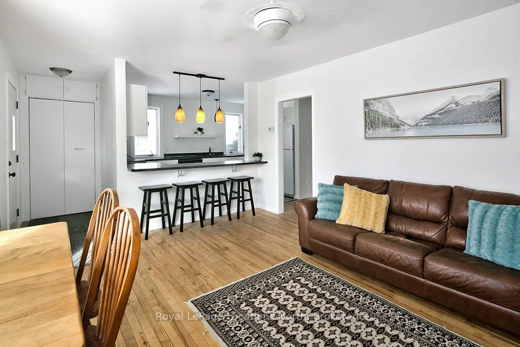 Photo 4 of 497 Maple Street, Collingwood — HOMEH