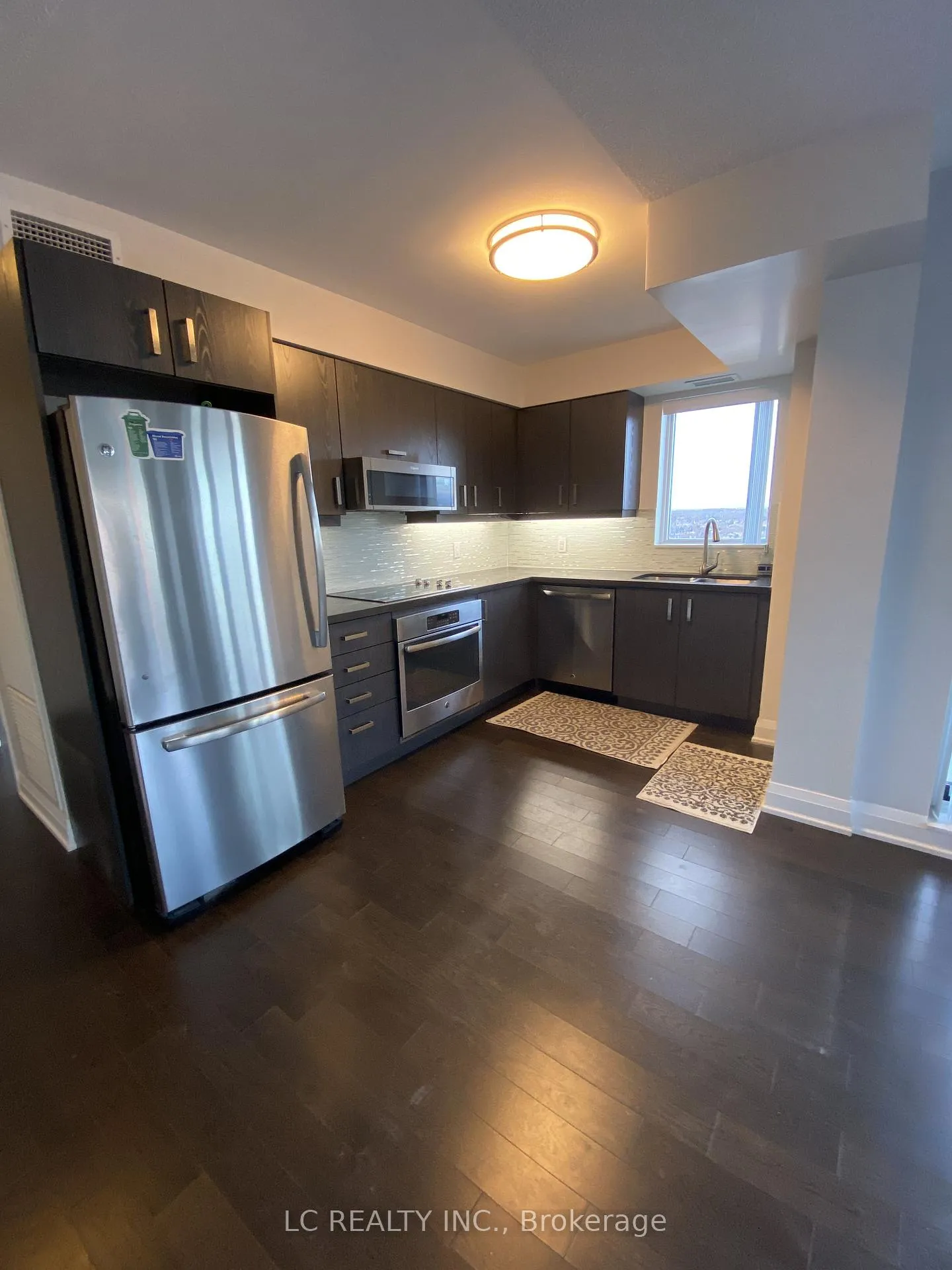 Photo 3 of Unit 1902, 18 Uptown Drive, Markham, Unionville — HOMEH