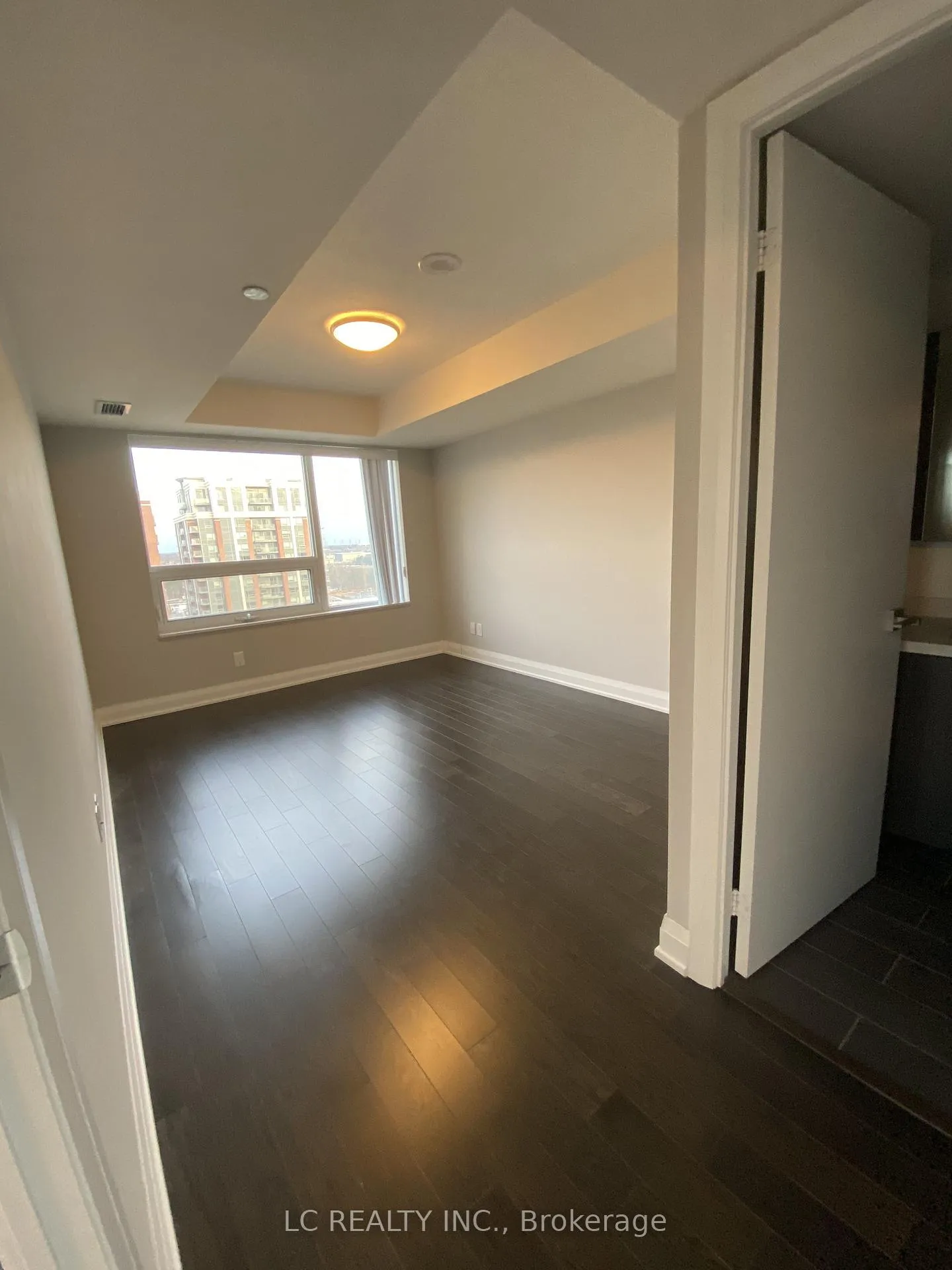 Photo 6 of Unit 1902, 18 Uptown Drive, Markham, Unionville — HOMEH