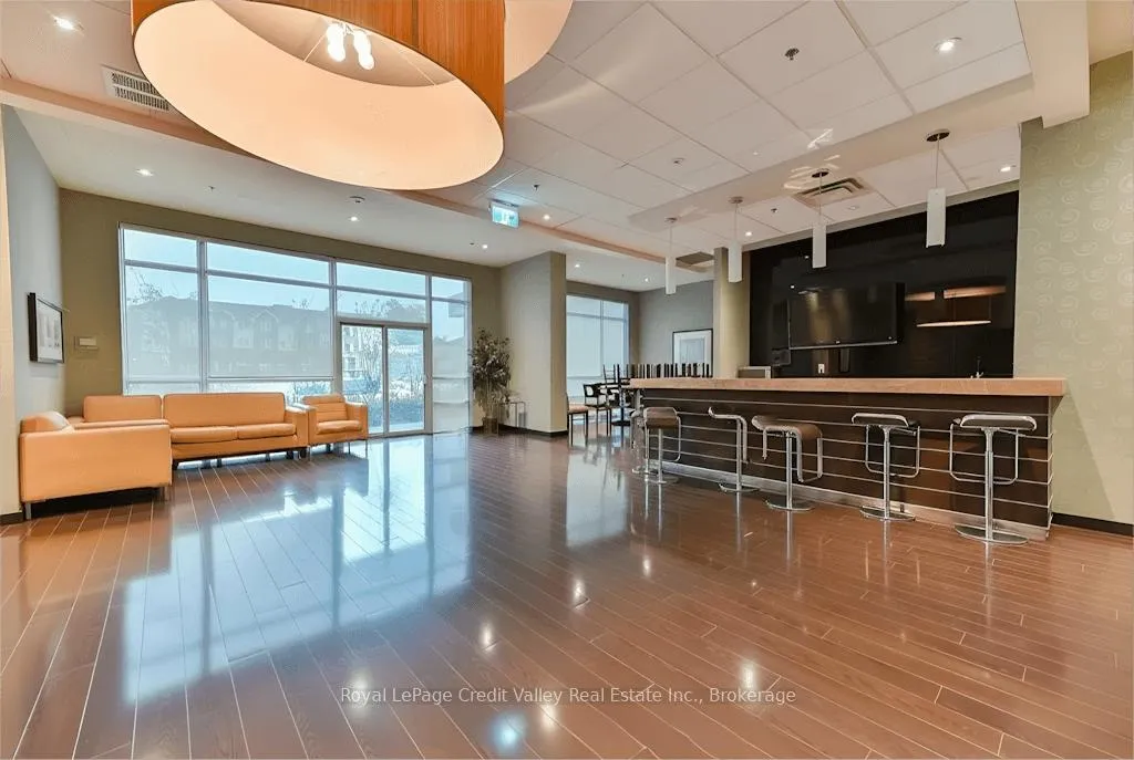 Photo 11 of Unit 904, 215 Queen Street E, Brampton, Queen Street Corridor — HOMEH