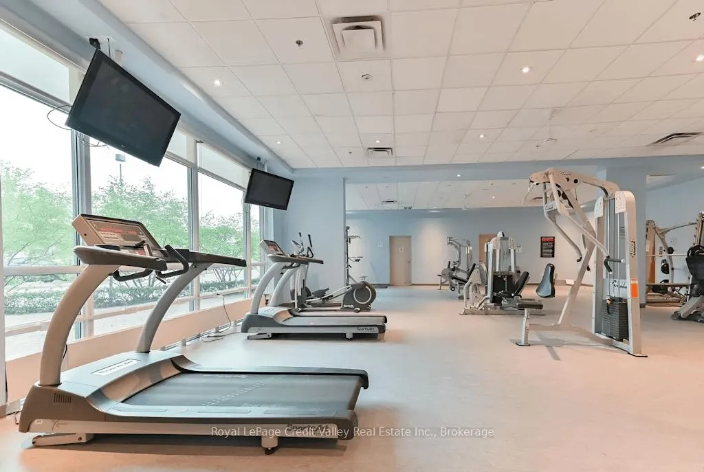 Photo 13 of Unit 904, 215 Queen Street E, Brampton, Queen Street Corridor — HOMEH