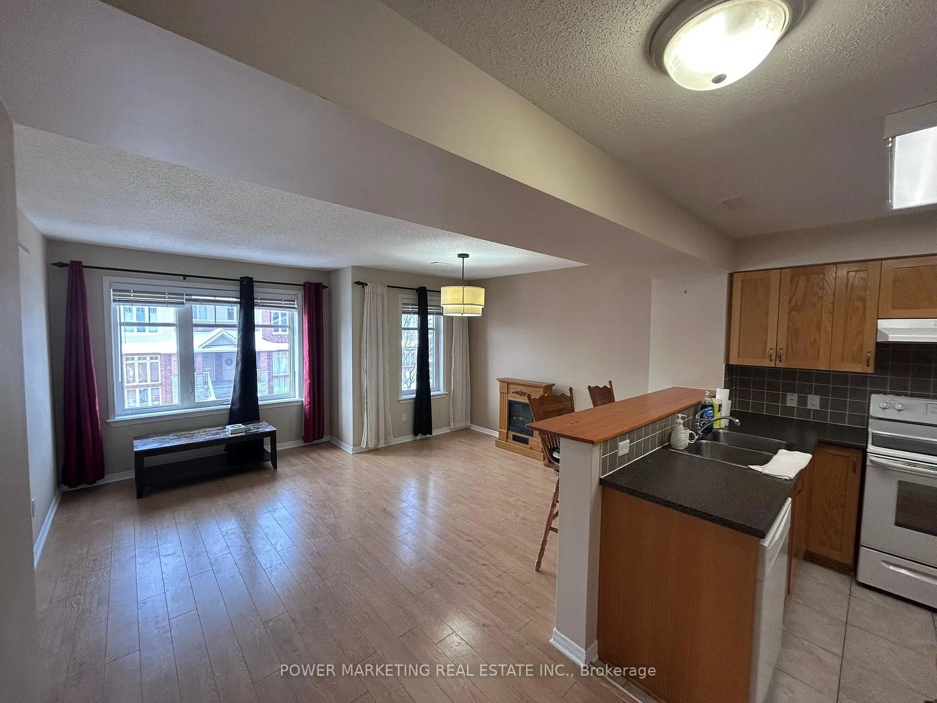 Photo 5 of Unit 5, 117 Keltie Private, Ottawa, Barrhaven - Longfields — HOMEH