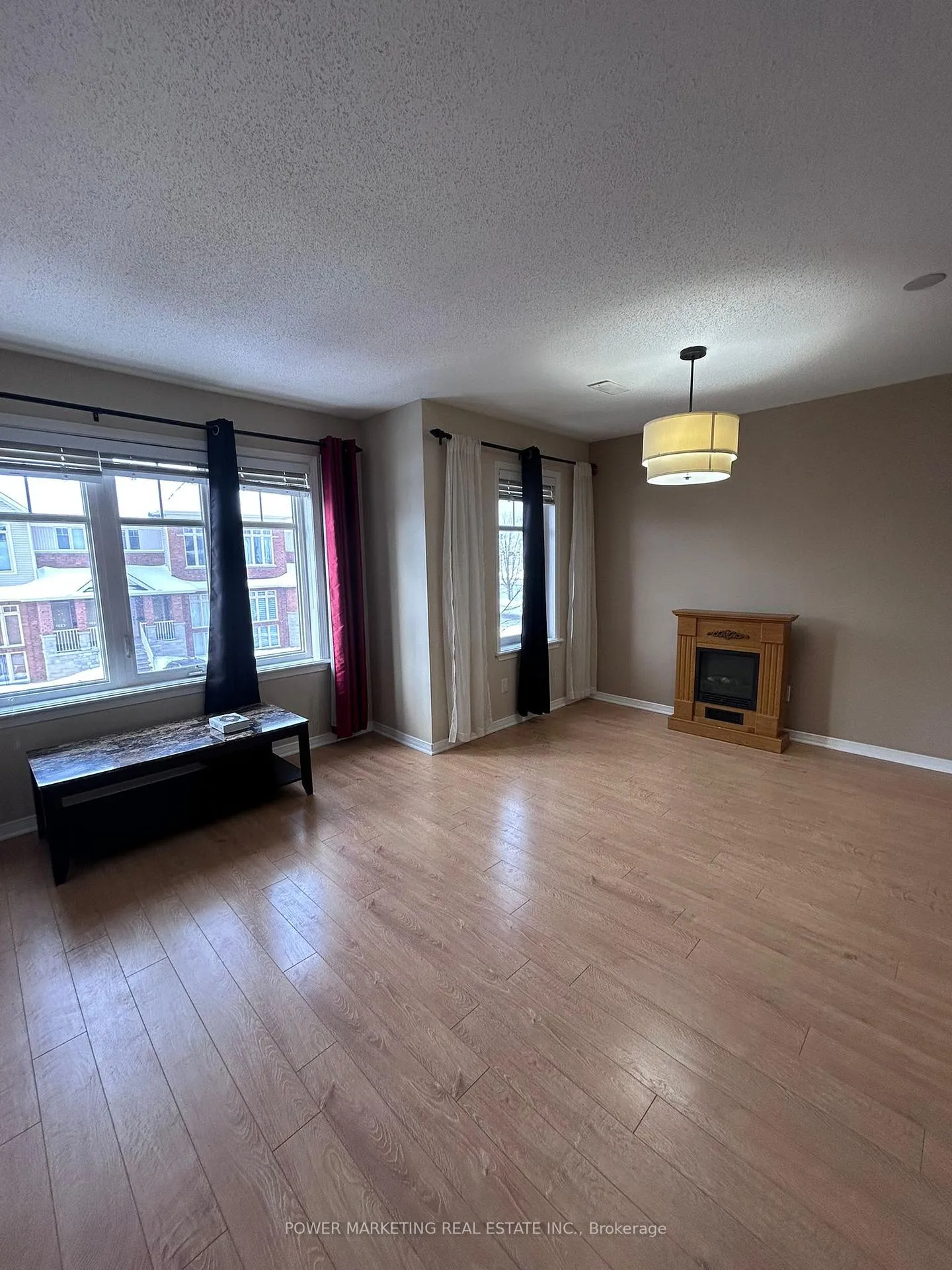 Photo 6 of Unit 5, 117 Keltie Private, Ottawa, Barrhaven - Longfields — HOMEH