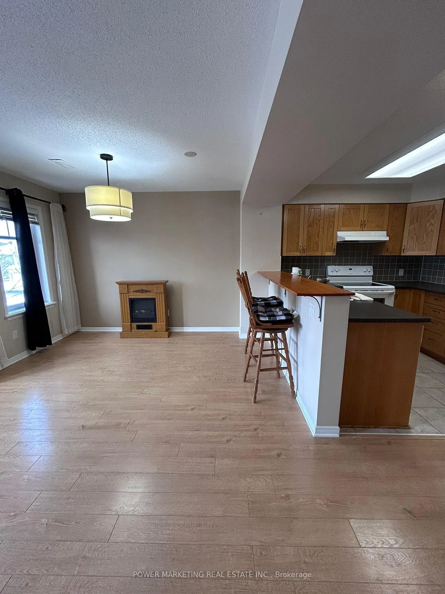 Photo 7 of Unit 5, 117 Keltie Private, Ottawa, Barrhaven - Longfields — HOMEH
