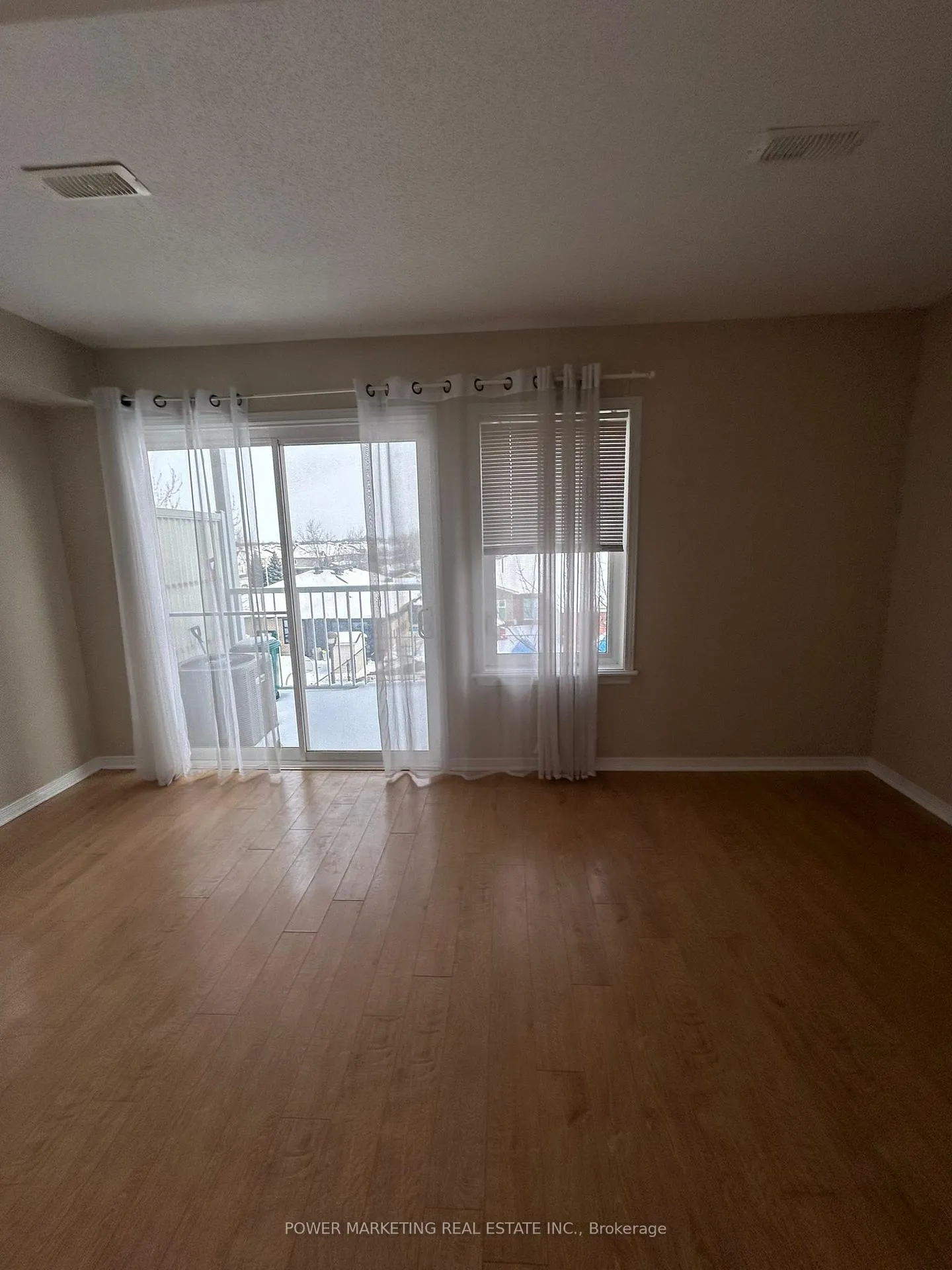Photo 11 of Unit 5, 117 Keltie Private, Ottawa, Barrhaven - Longfields — HOMEH