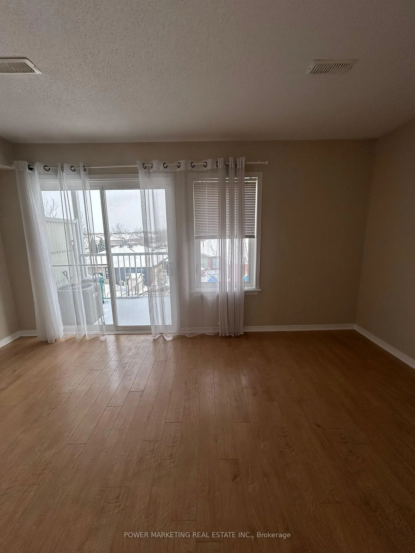 Photo 12 of Unit 5, 117 Keltie Private, Ottawa, Barrhaven - Longfields — HOMEH