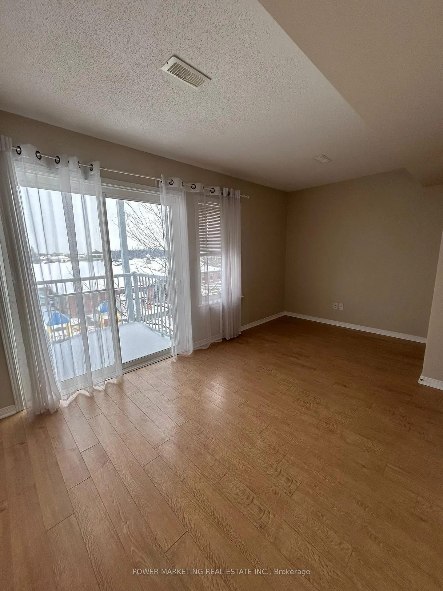 Photo 13 of Unit 5, 117 Keltie Private, Ottawa, Barrhaven - Longfields — HOMEH