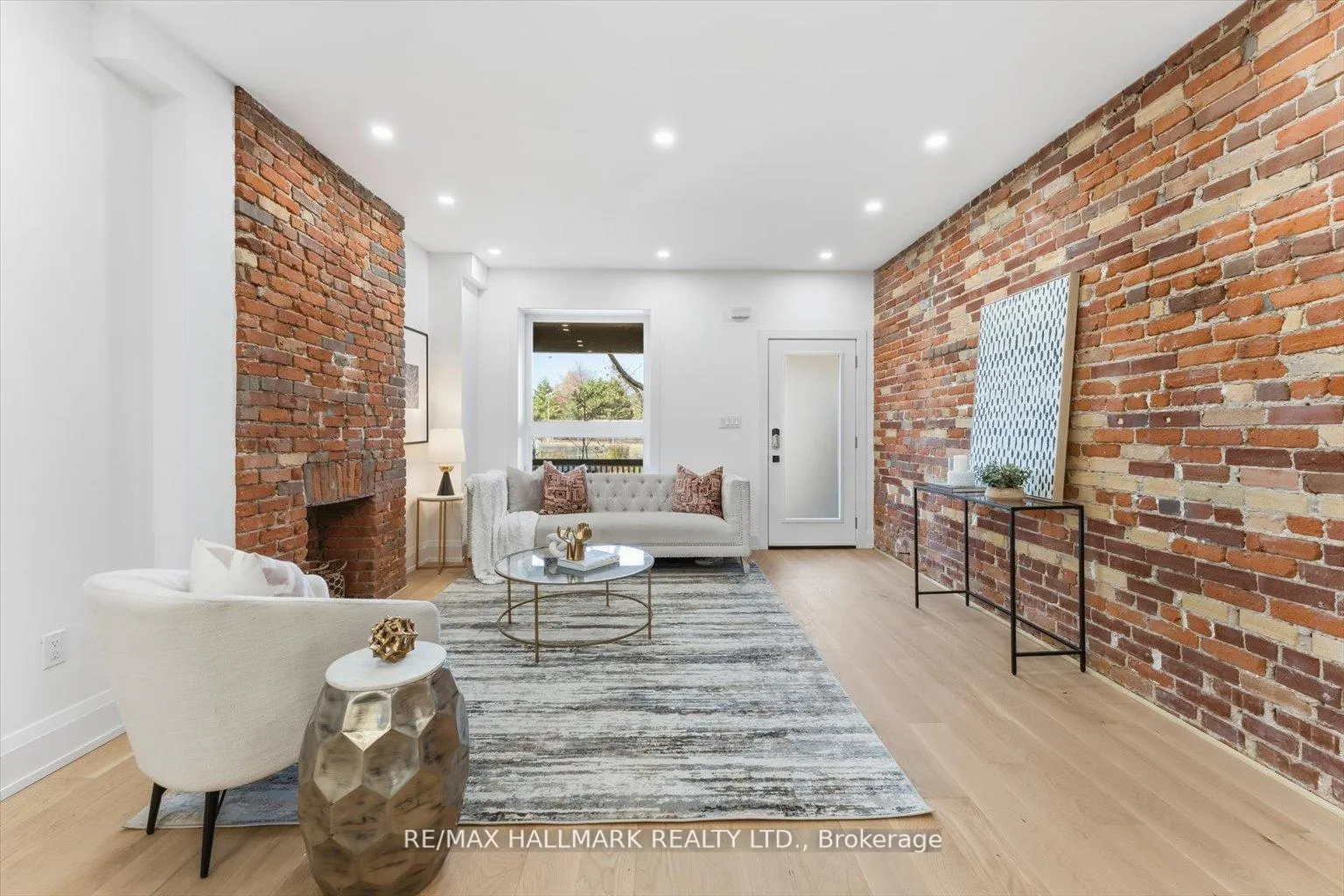 Photo 3 of 51 Withrow Avenue, Toronto, North Riverdale — HOMEH