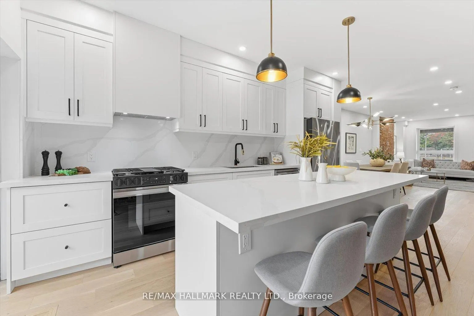 Photo 8 of 51 Withrow Avenue, Toronto, North Riverdale — HOMEH