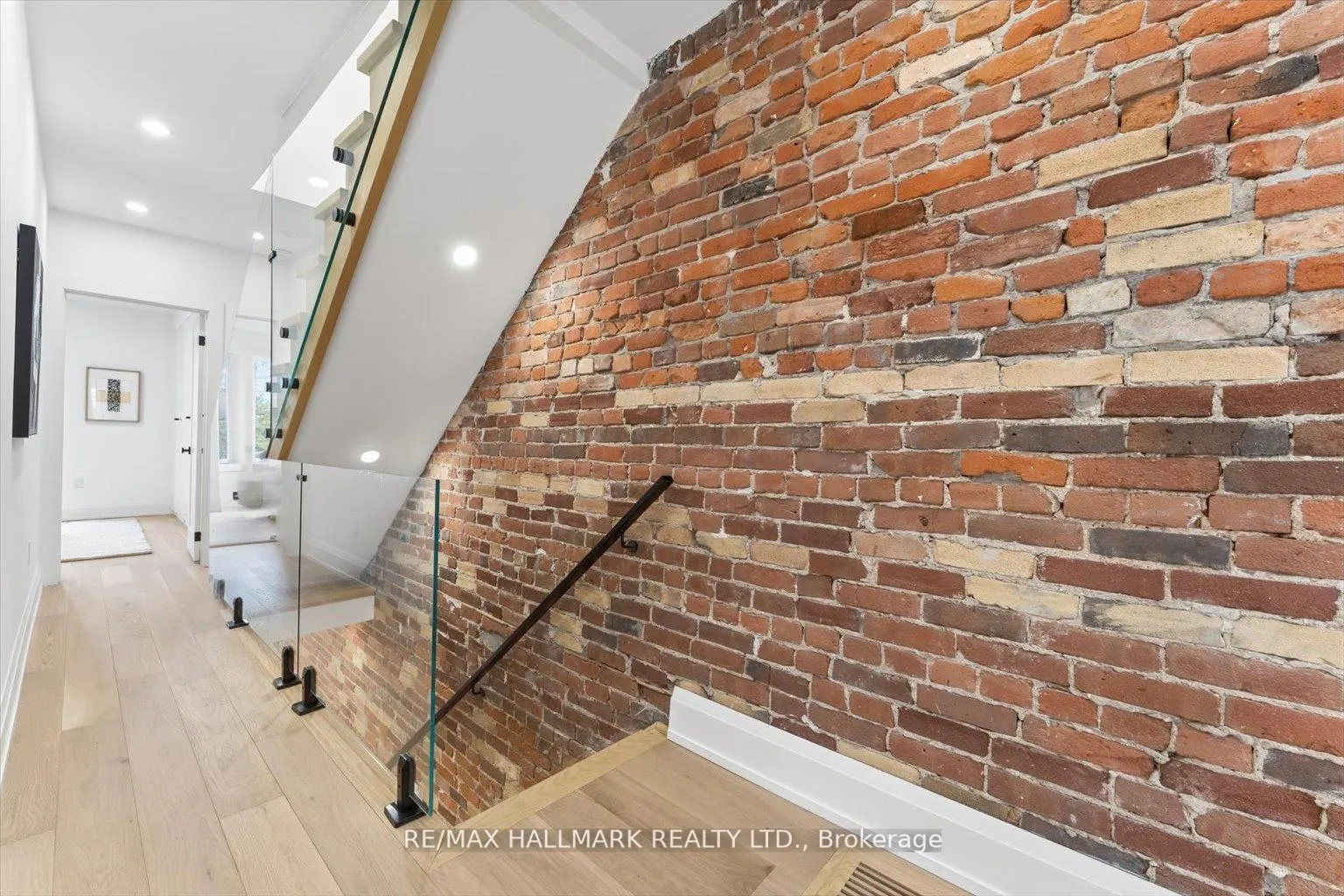 Photo 14 of 51 Withrow Avenue, Toronto, North Riverdale — HOMEH