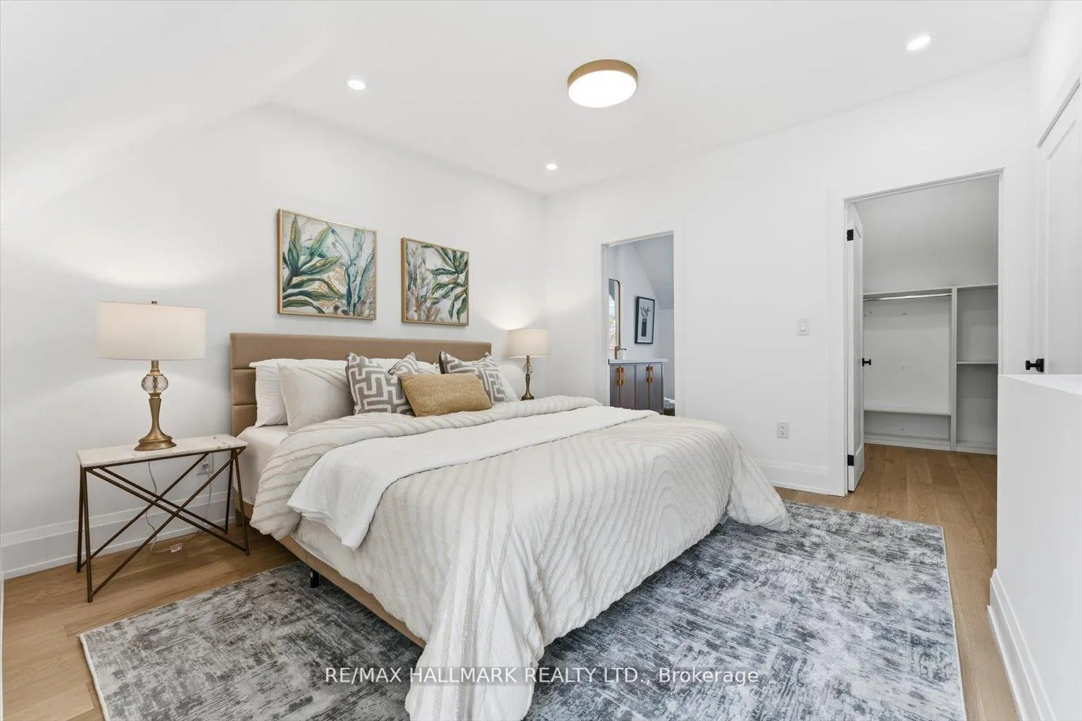 Photo 15 of 51 Withrow Avenue, Toronto, North Riverdale — HOMEH