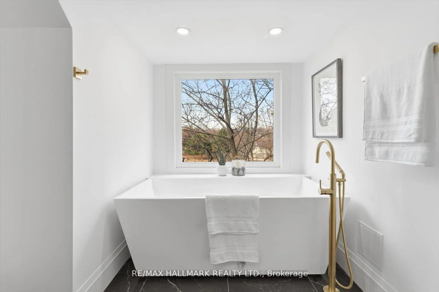 Photo 17 of 51 Withrow Avenue, Toronto, North Riverdale — HOMEH