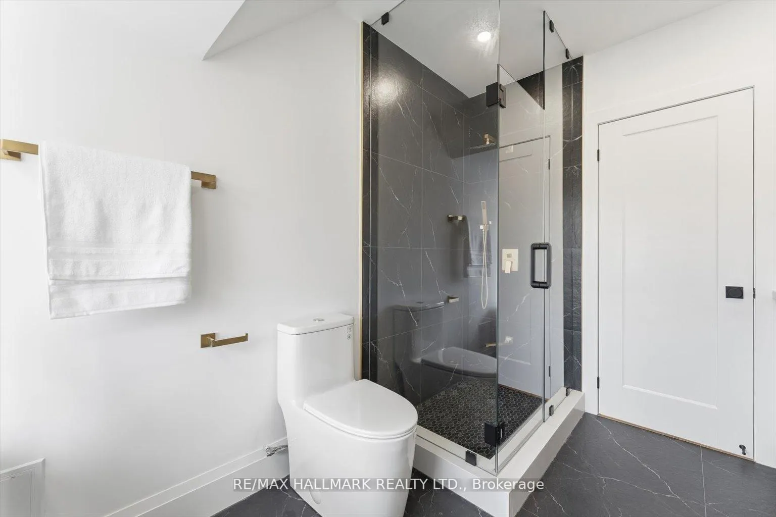 Photo 18 of 51 Withrow Avenue, Toronto, North Riverdale — HOMEH