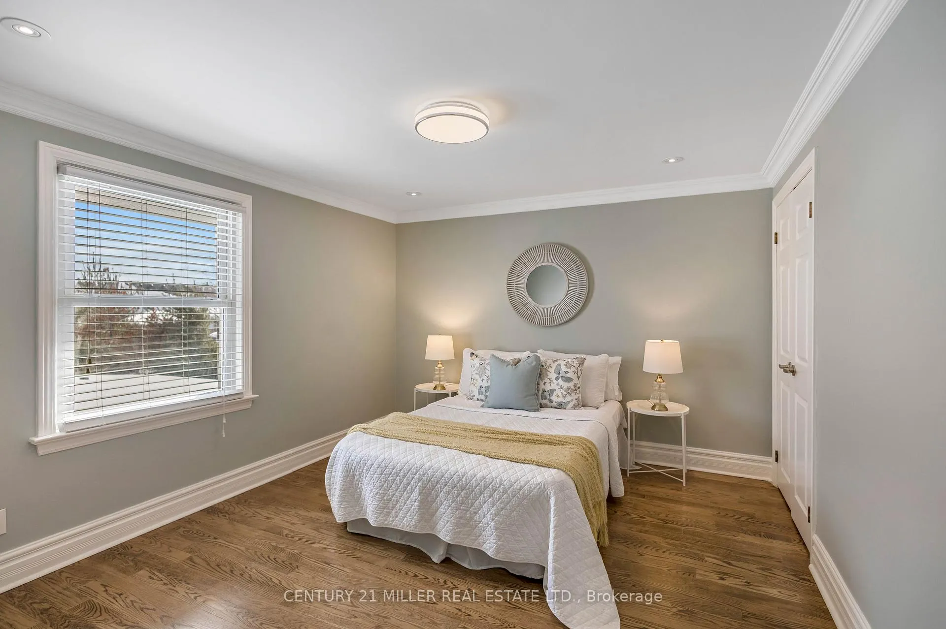 Photo 21 of 428 Hendrie Avenue, Burlington, Bayview — HOMEH