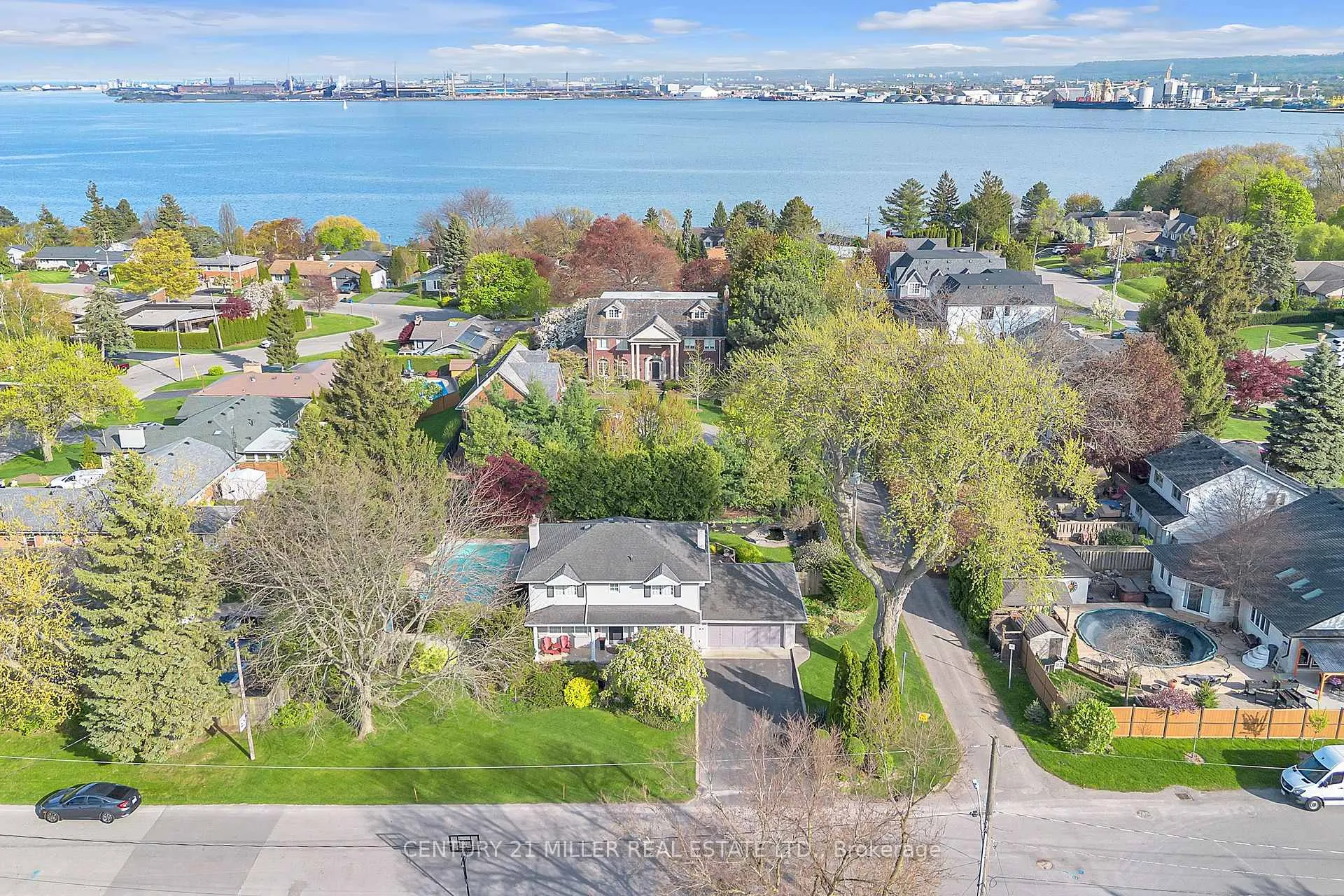Photo 29 of 428 Hendrie Avenue, Burlington, Bayview — HOMEH
