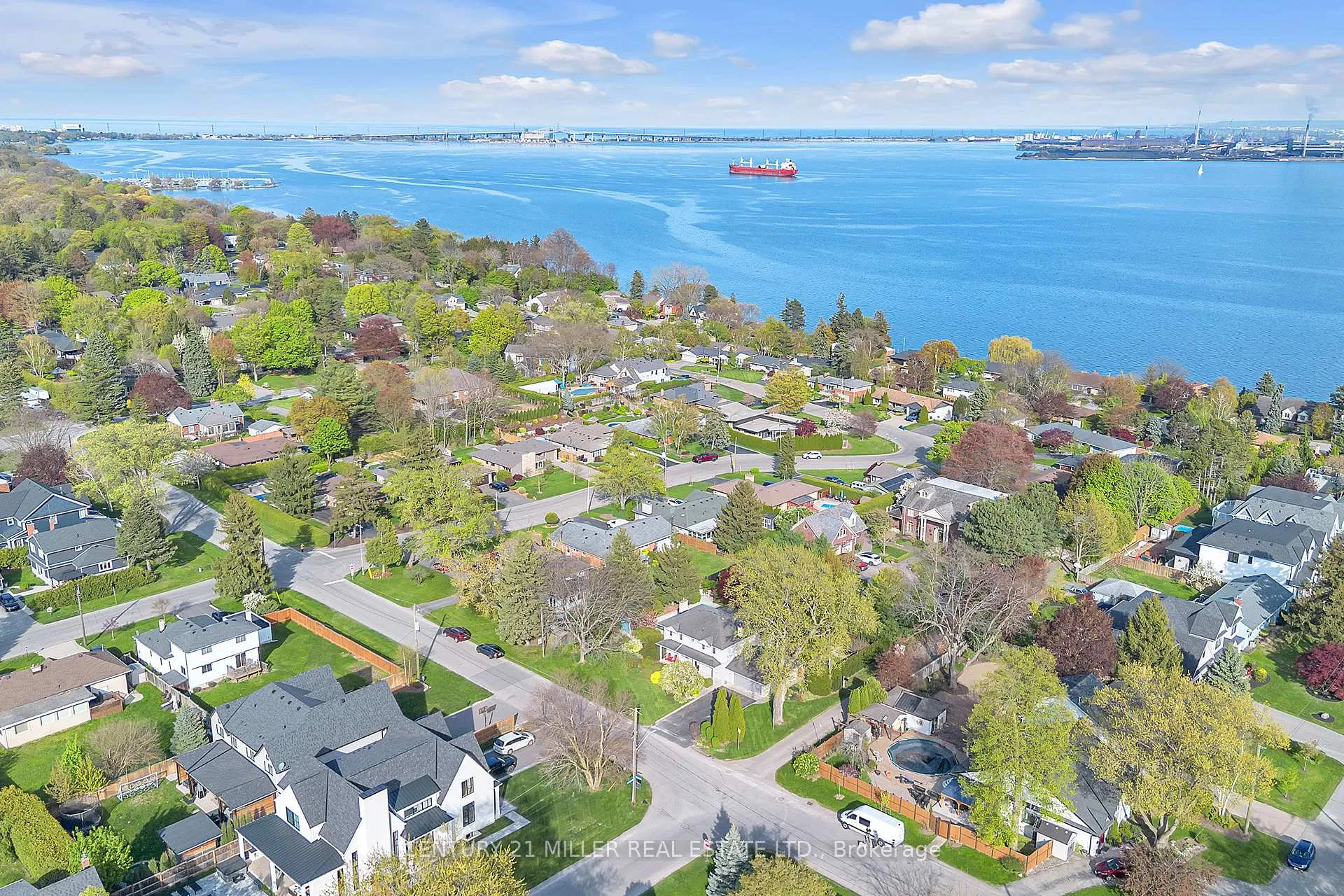 Photo 32 of 428 Hendrie Avenue, Burlington, Bayview — HOMEH