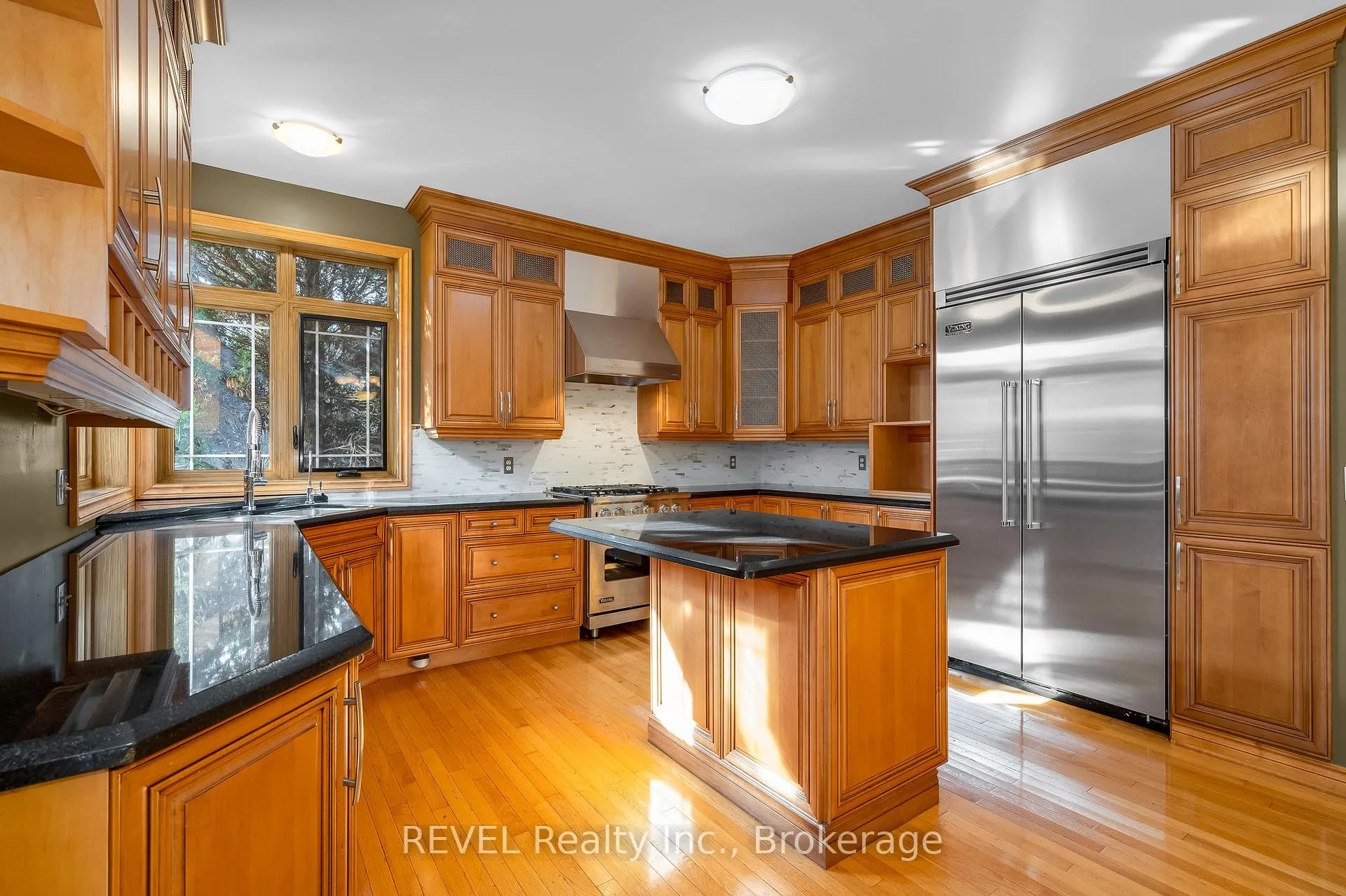 Photo 10 of 30 Maracay Way, St. Catharines, Grapeview — HOMEH