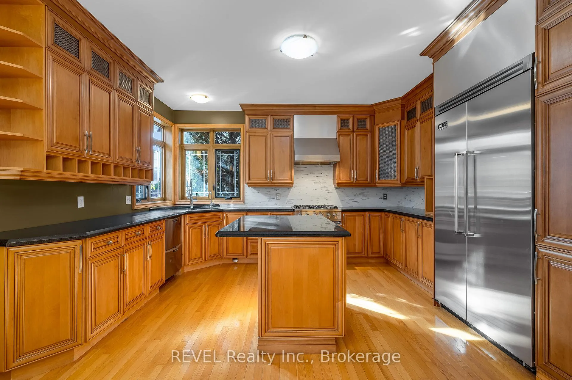 Photo 13 of 30 Maracay Way, St. Catharines, Grapeview — HOMEH