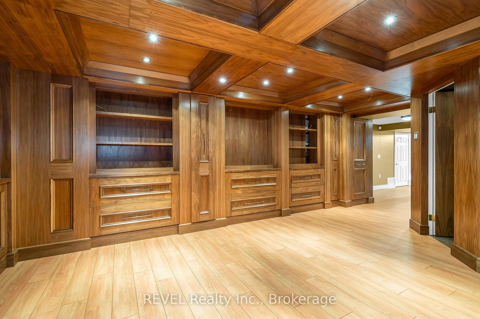 Photo 40 of 30 Maracay Way, St. Catharines, Grapeview — HOMEH