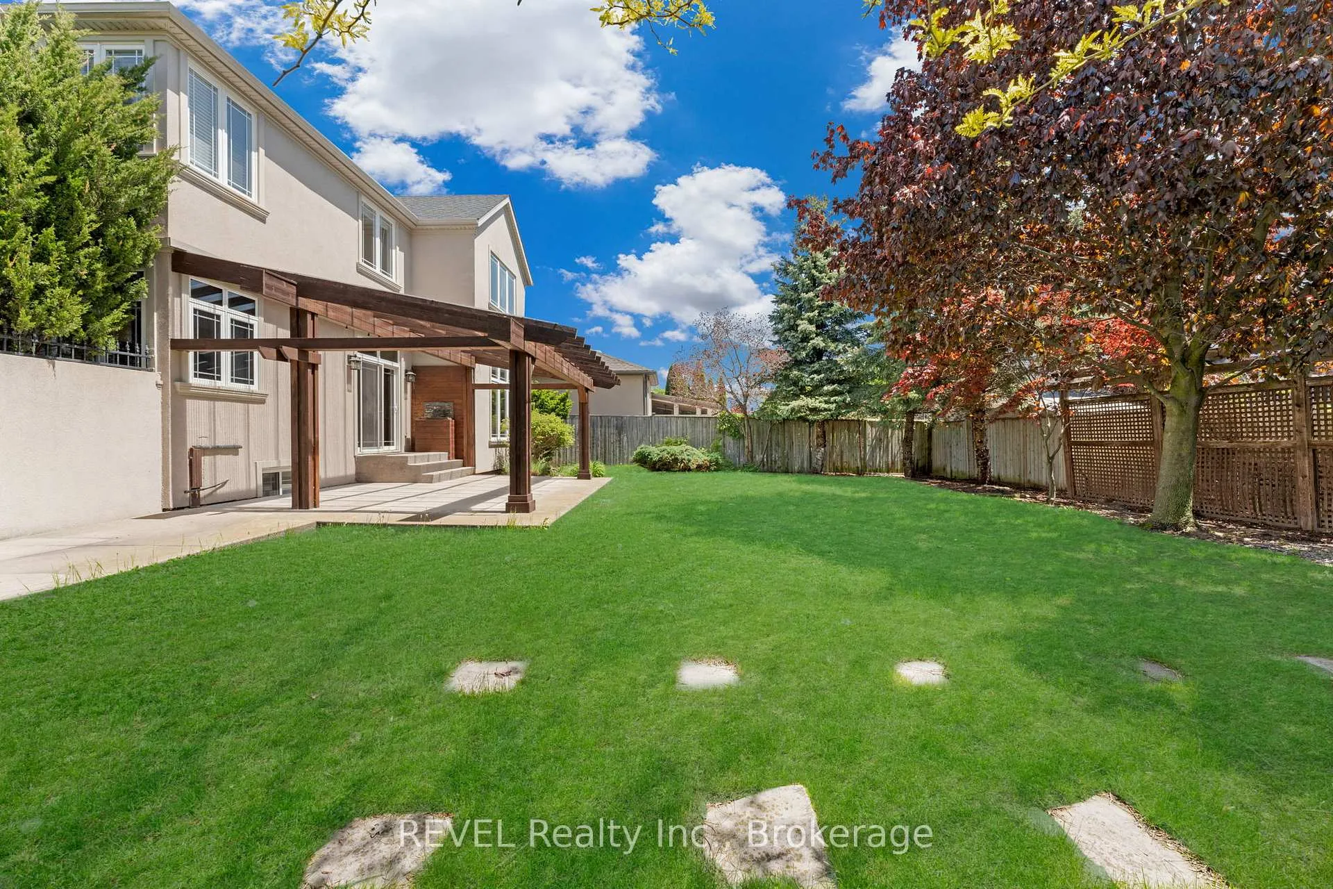 Photo 43 of 30 Maracay Way, St. Catharines, Grapeview — HOMEH