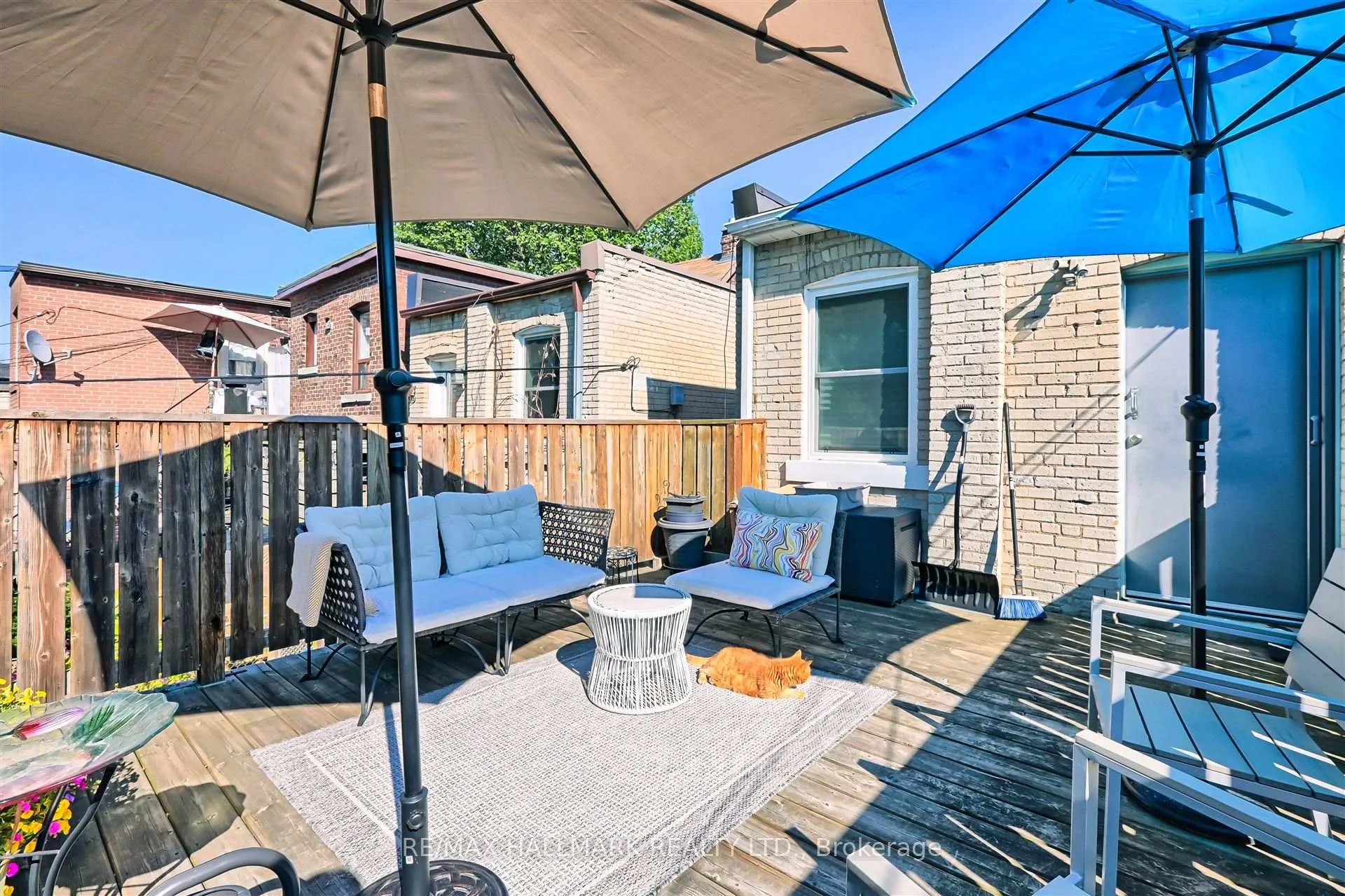 Photo 20 of 1926 Gerrard Street E, Toronto, Woodbine Corridor — HOMEH