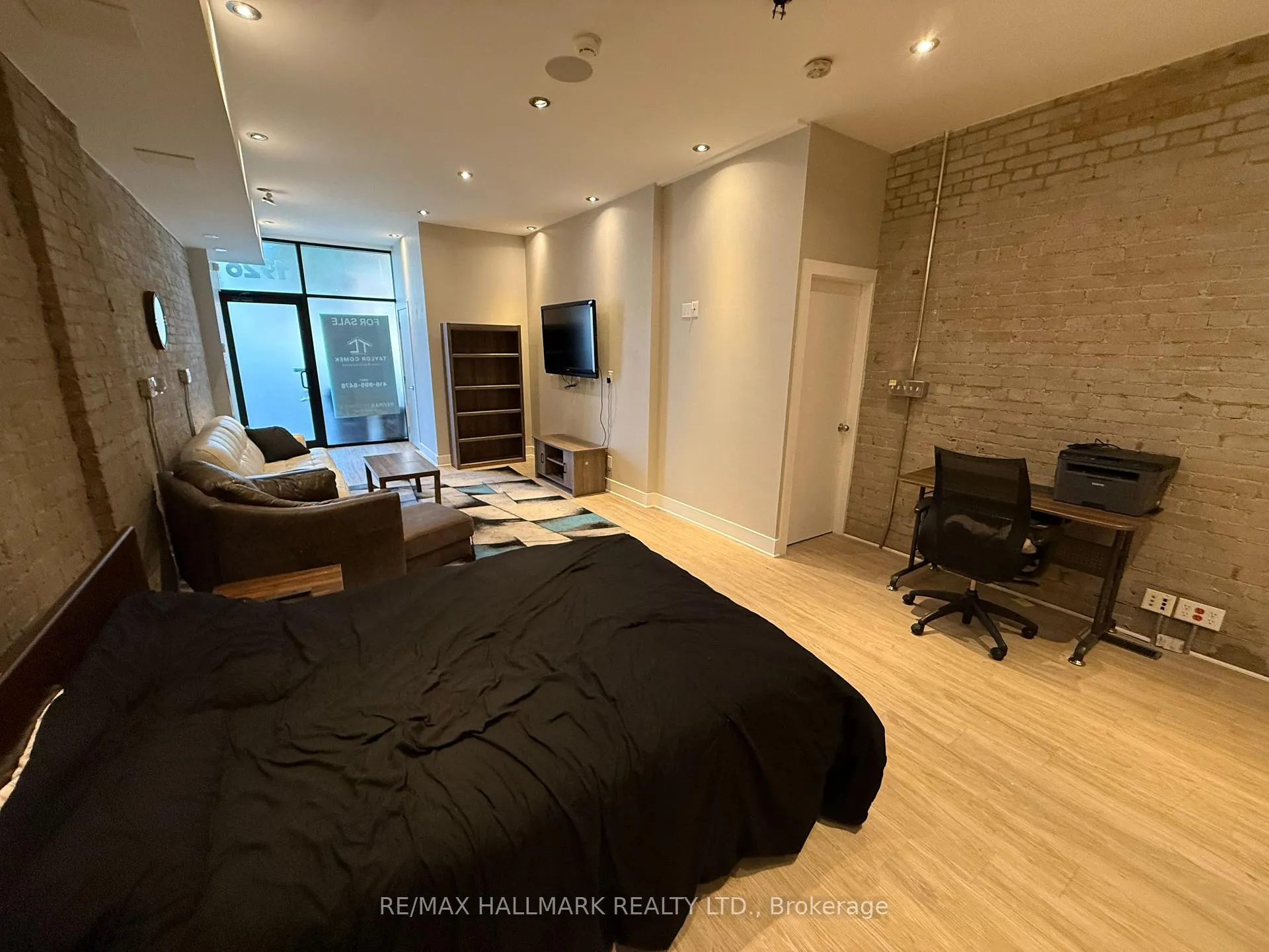 Photo 24 of 1926 Gerrard Street E, Toronto, Woodbine Corridor — HOMEH