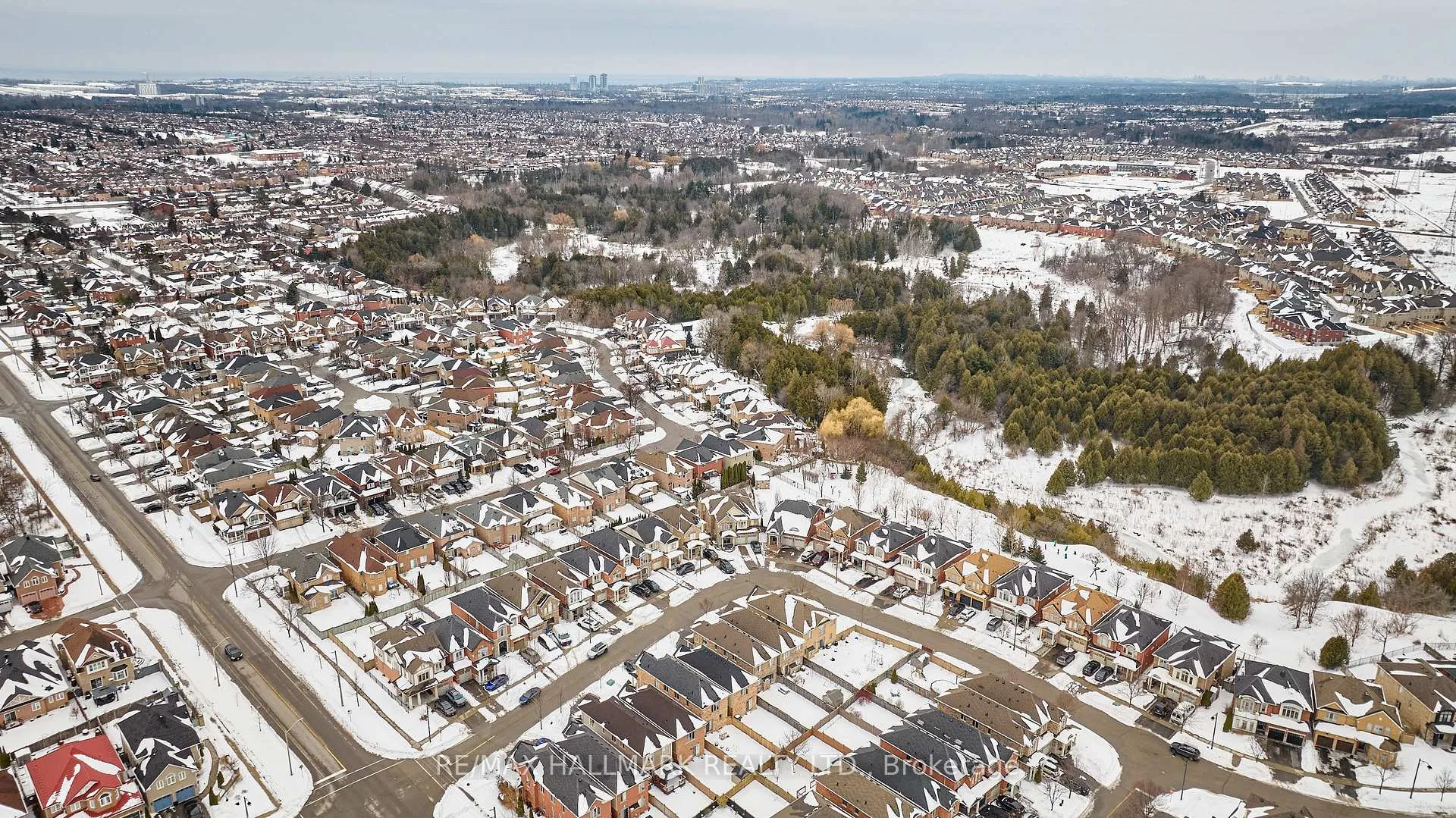 Photo 39 of 71 Beverton Crescent, Ajax, Northwest Ajax — HOMEH
