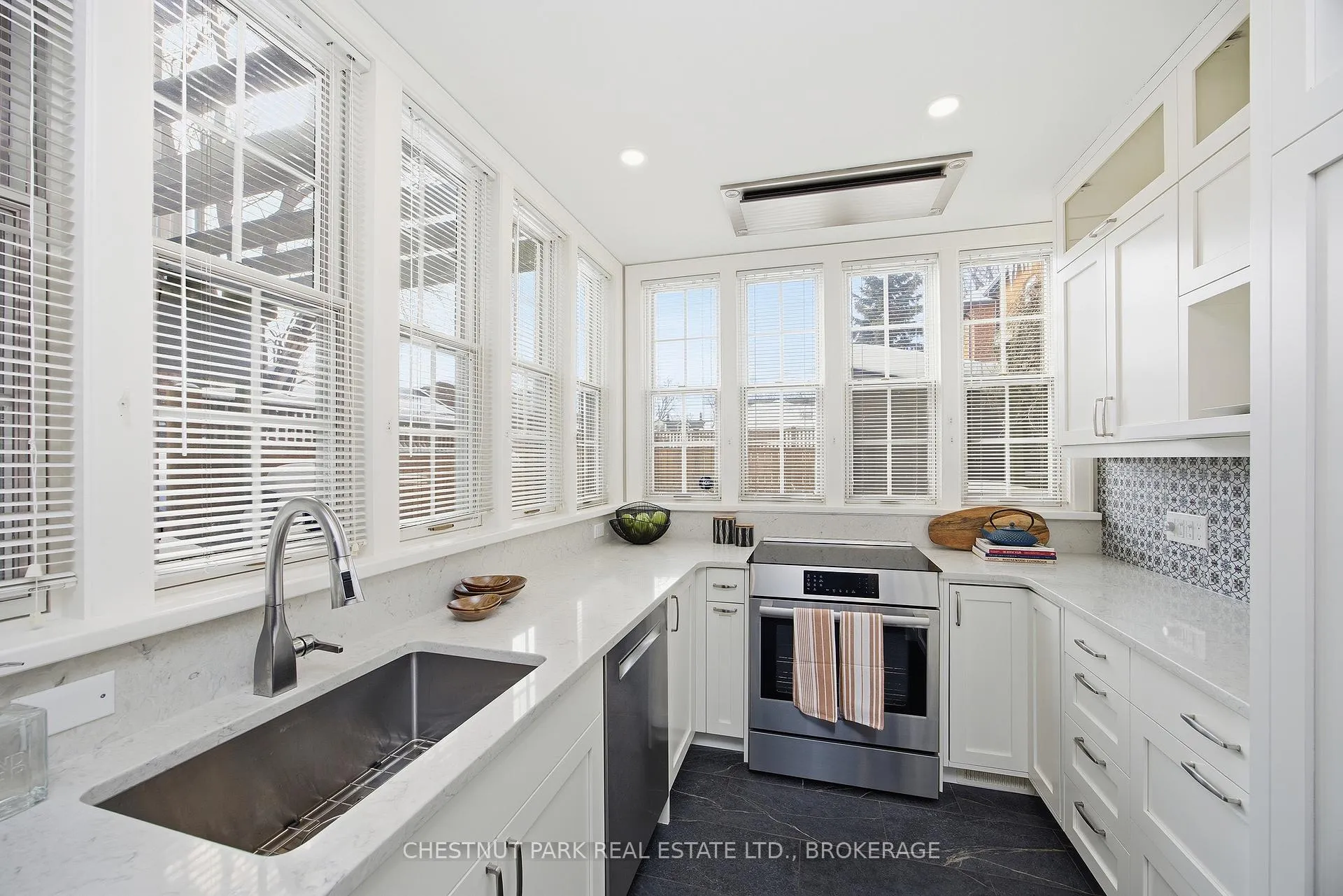 Photo 14 of 116 William Street, Kingston, Central City East — HOMEH