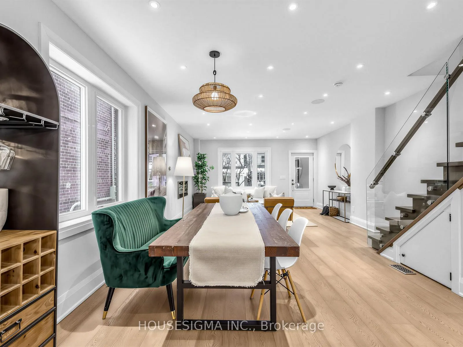 Photo 11 of 41 Kent Road, Toronto, Greenwood-Coxwell — HOMEH