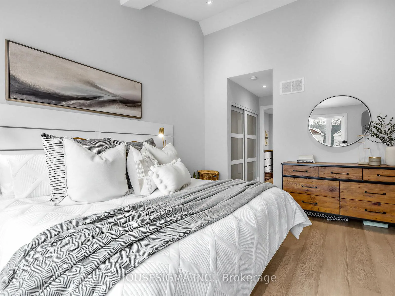 Photo 16 of 41 Kent Road, Toronto, Greenwood-Coxwell — HOMEH