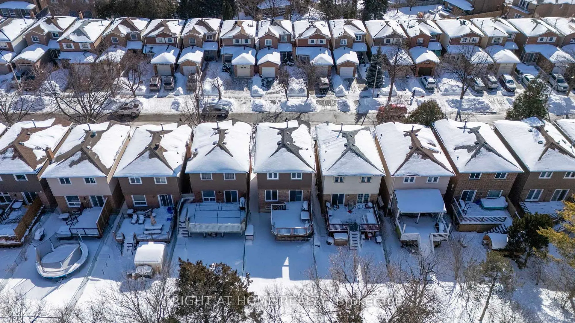 Photo 19 of 82 Swinton Crescent, Vaughan, Lakeview Estates — HOMEH