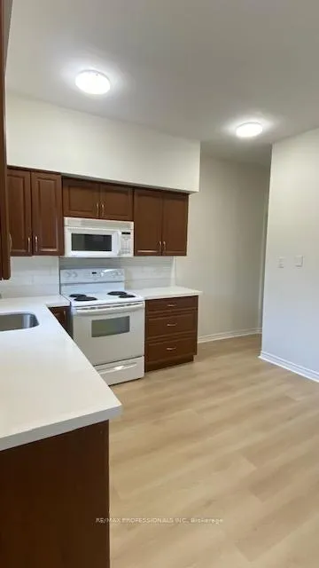 Photo 7 of Unit Unit 1 - Bedroom #2, 55 Young Street, Hamilton, Corktown — HOMEH