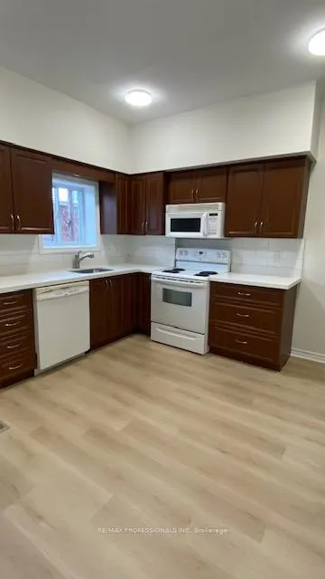 Photo 10 of Unit Unit 1 - Bedroom #2, 55 Young Street, Hamilton, Corktown — HOMEH