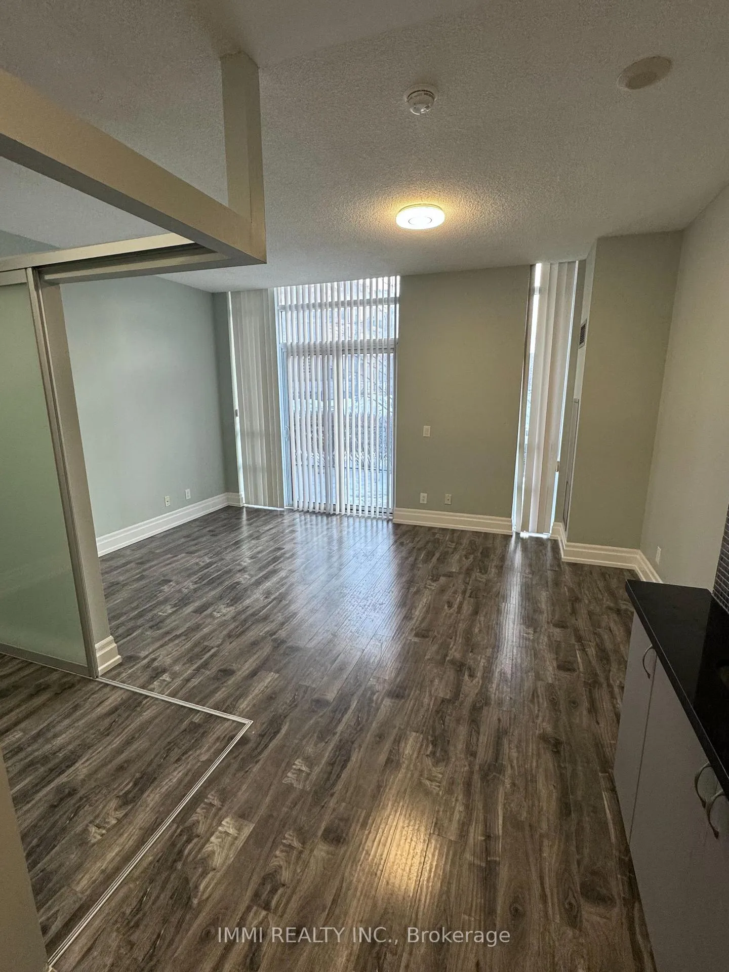 Photo 4 of Unit 112, 151 Upper Duke Crescent, Markham, Unionville — HOMEH