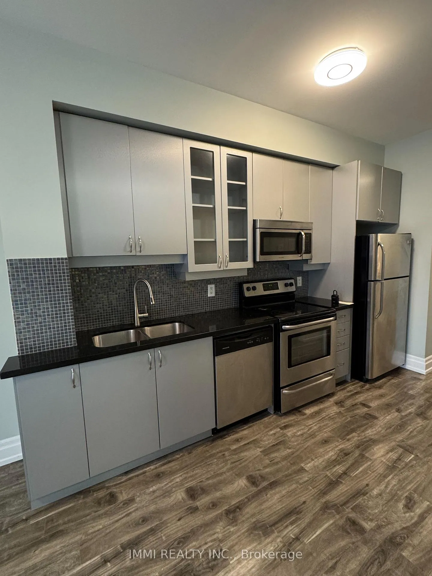 Photo 7 of Unit 112, 151 Upper Duke Crescent, Markham, Unionville — HOMEH