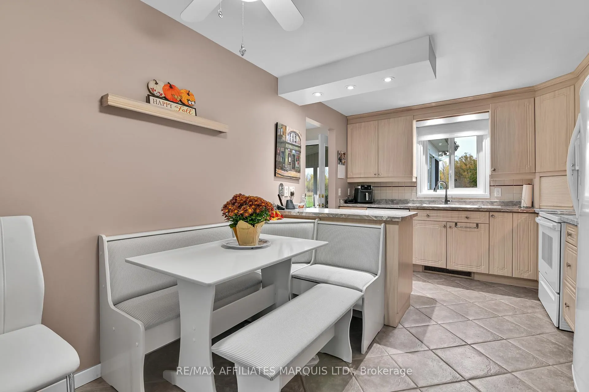 Photo 5 of 2151 Pitt Street, Cornwall — HOMEH