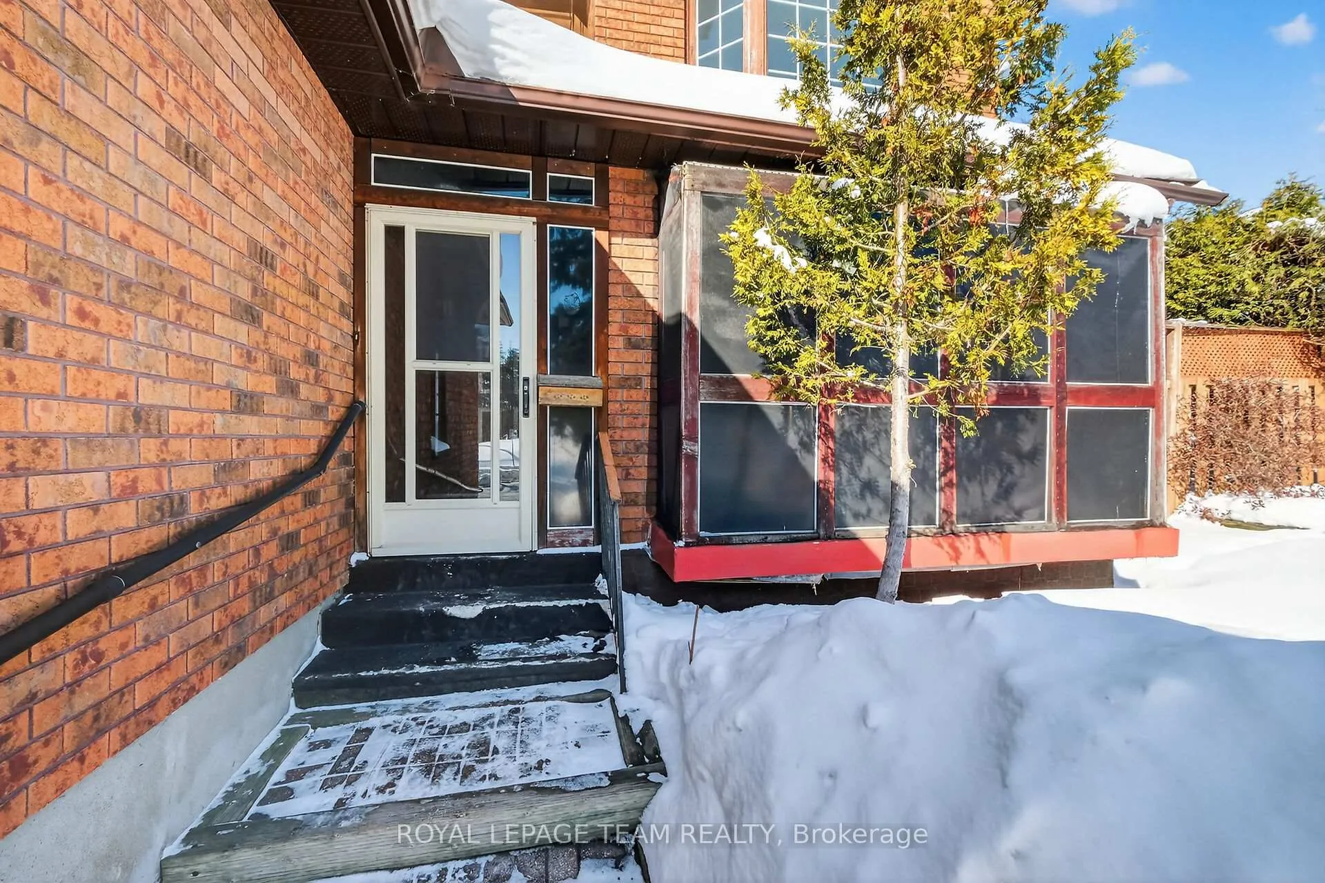 Photo 4 of 38 Maple Grove Road, Ottawa, Kanata - Katimavik — HOMEH
