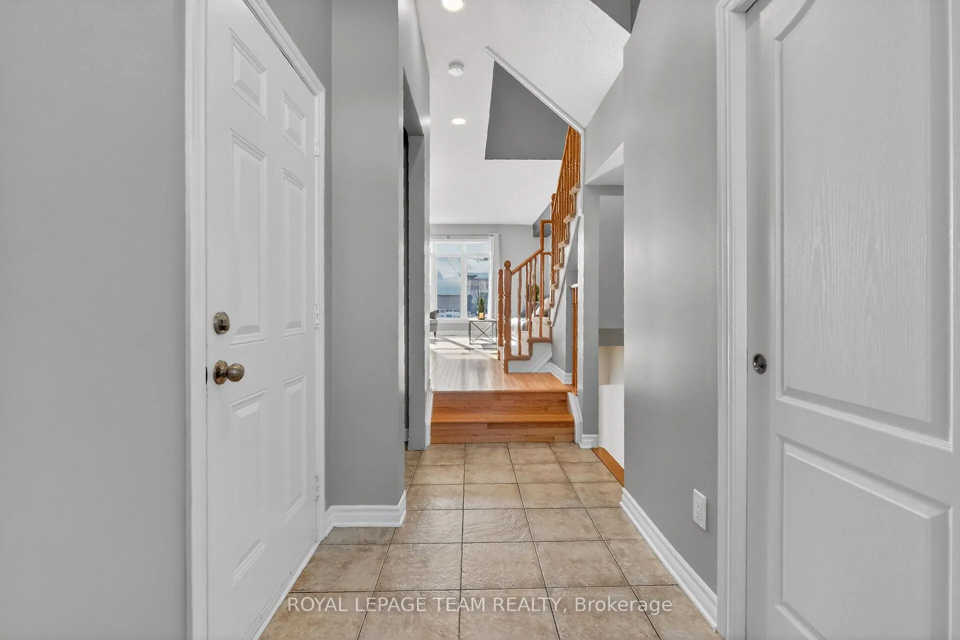 Photo 6 of 420 Foxhall Way, Ottawa, Kanata - Bridlewood — HOMEH
